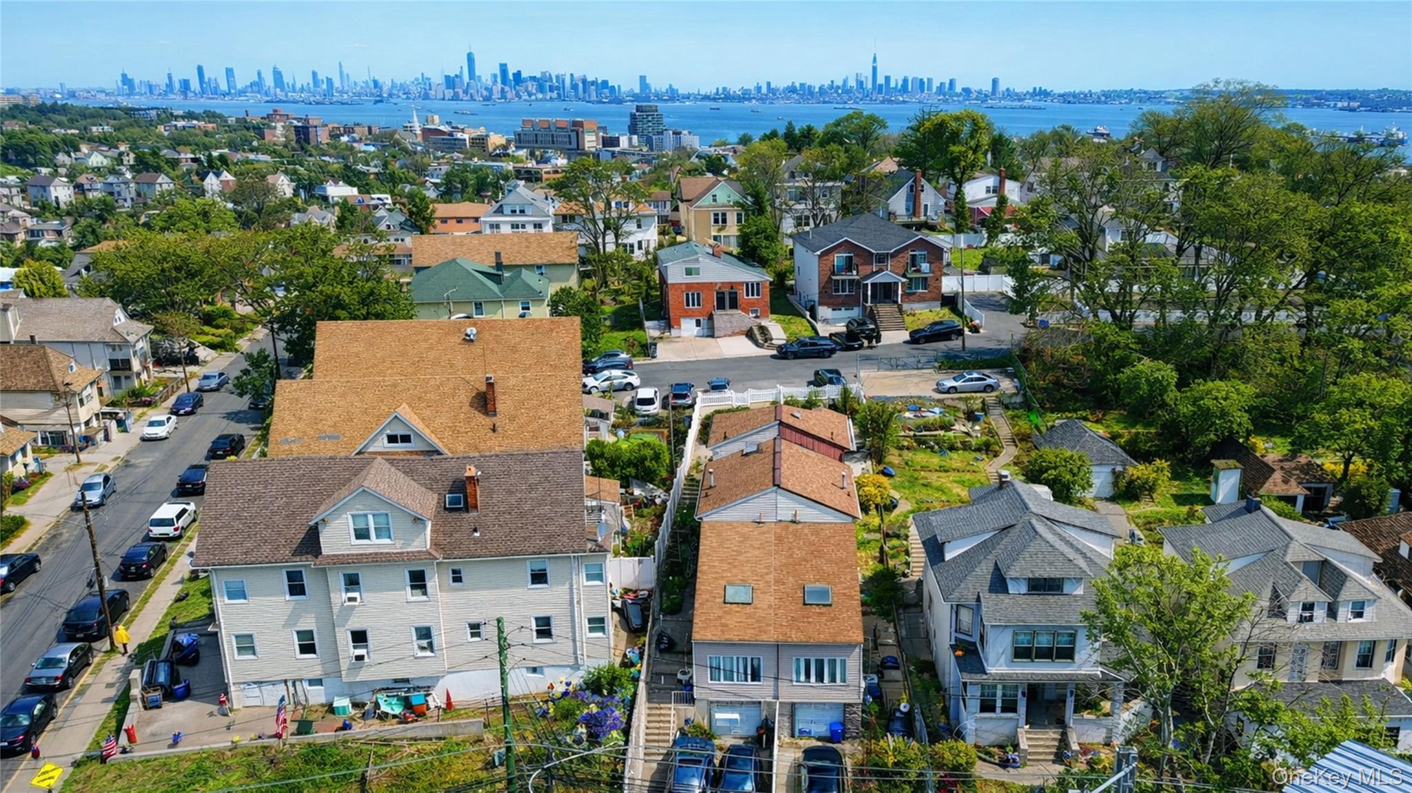 Single Family Creston  Staten Island, NY 10304, MLS-979622-5