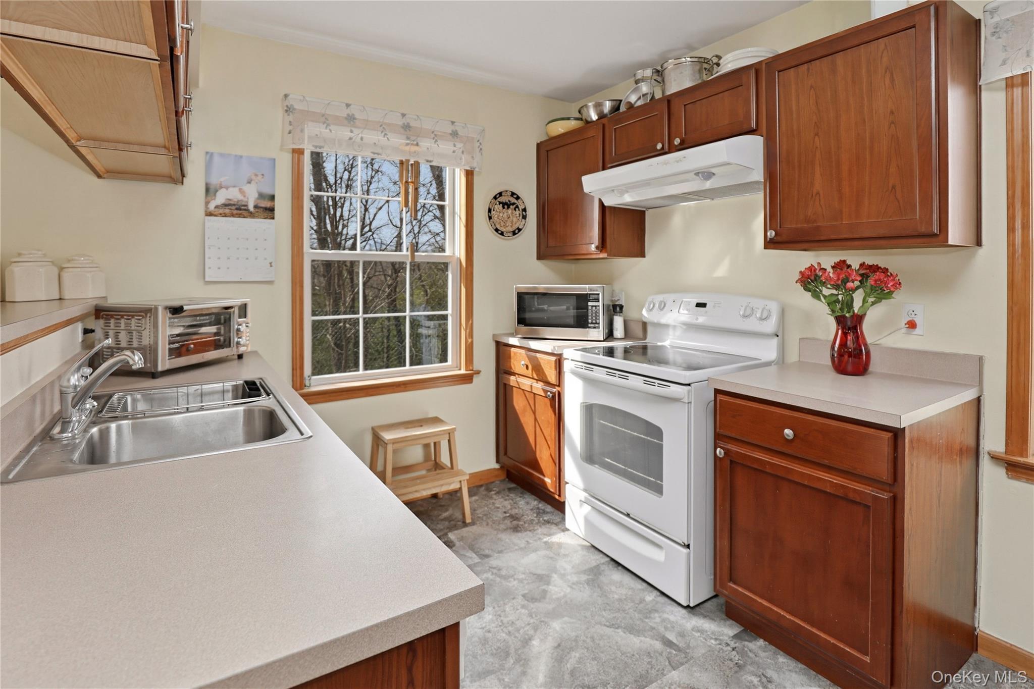 Single Family Robbins  Ulster County, NY 12477, MLS-979628-22