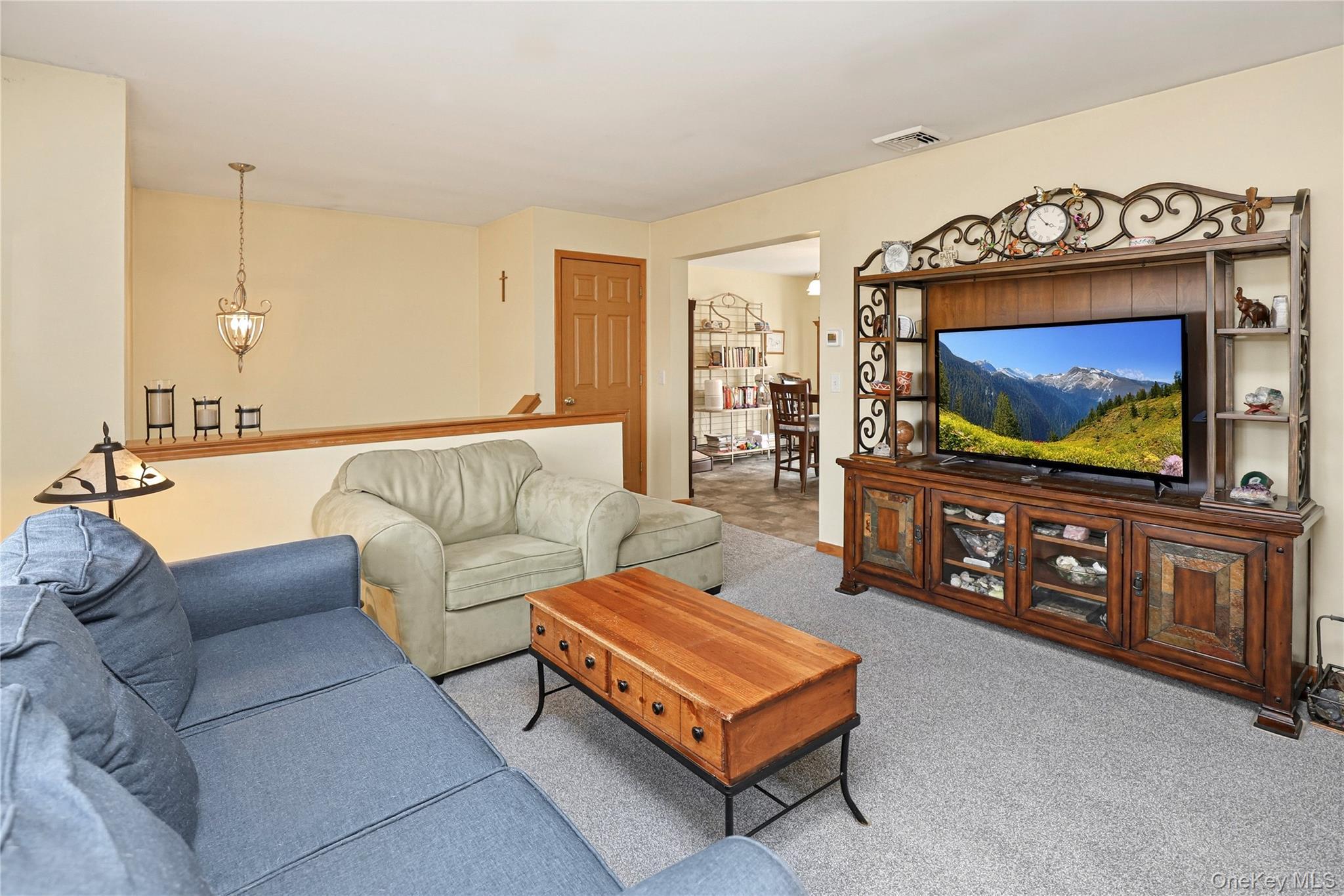 Single Family Robbins  Ulster County, NY 12477, MLS-979628-23