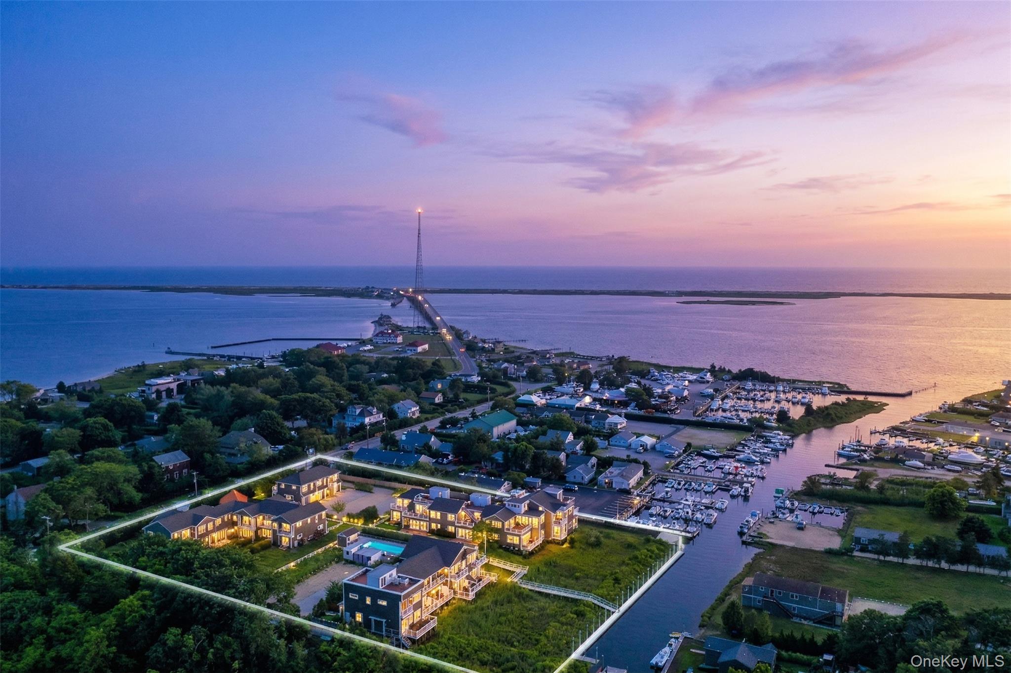 Condo Foster Suffolk County, NY 11946, MLS-979631-6