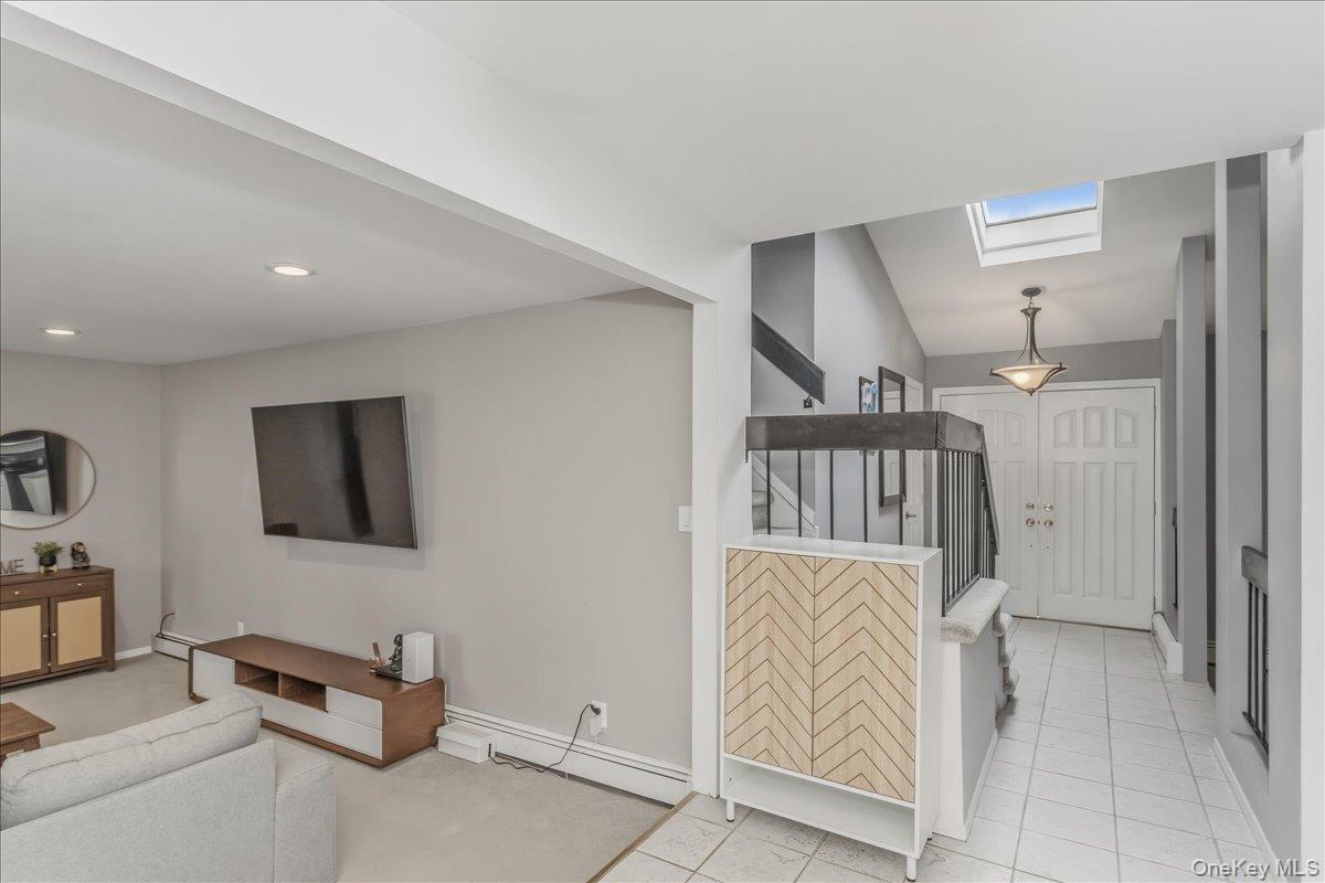 Single Family Jeanne  Suffolk County, NY 11755, MLS-979644-11