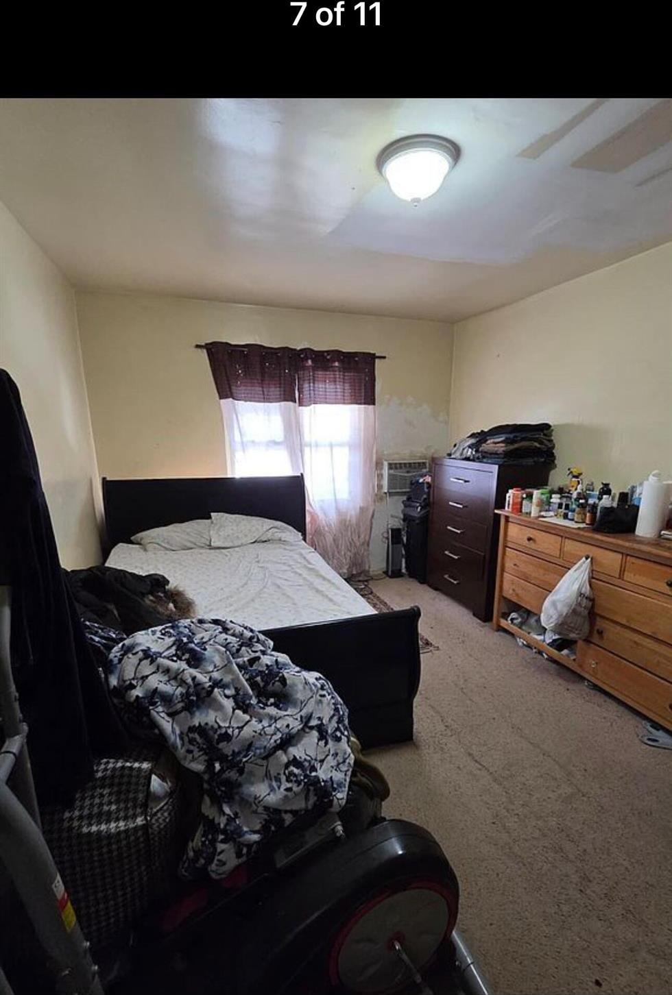 Single Family E 214th Street Bronx, NY 10469, MLS-979659-5