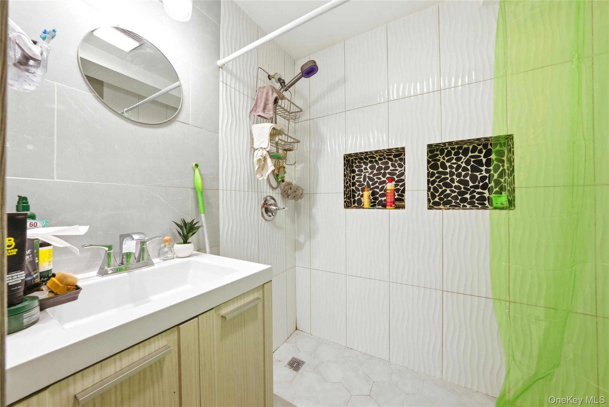 Single Family Vineyard  Westchester County, NY 10703, MLS-979669-10