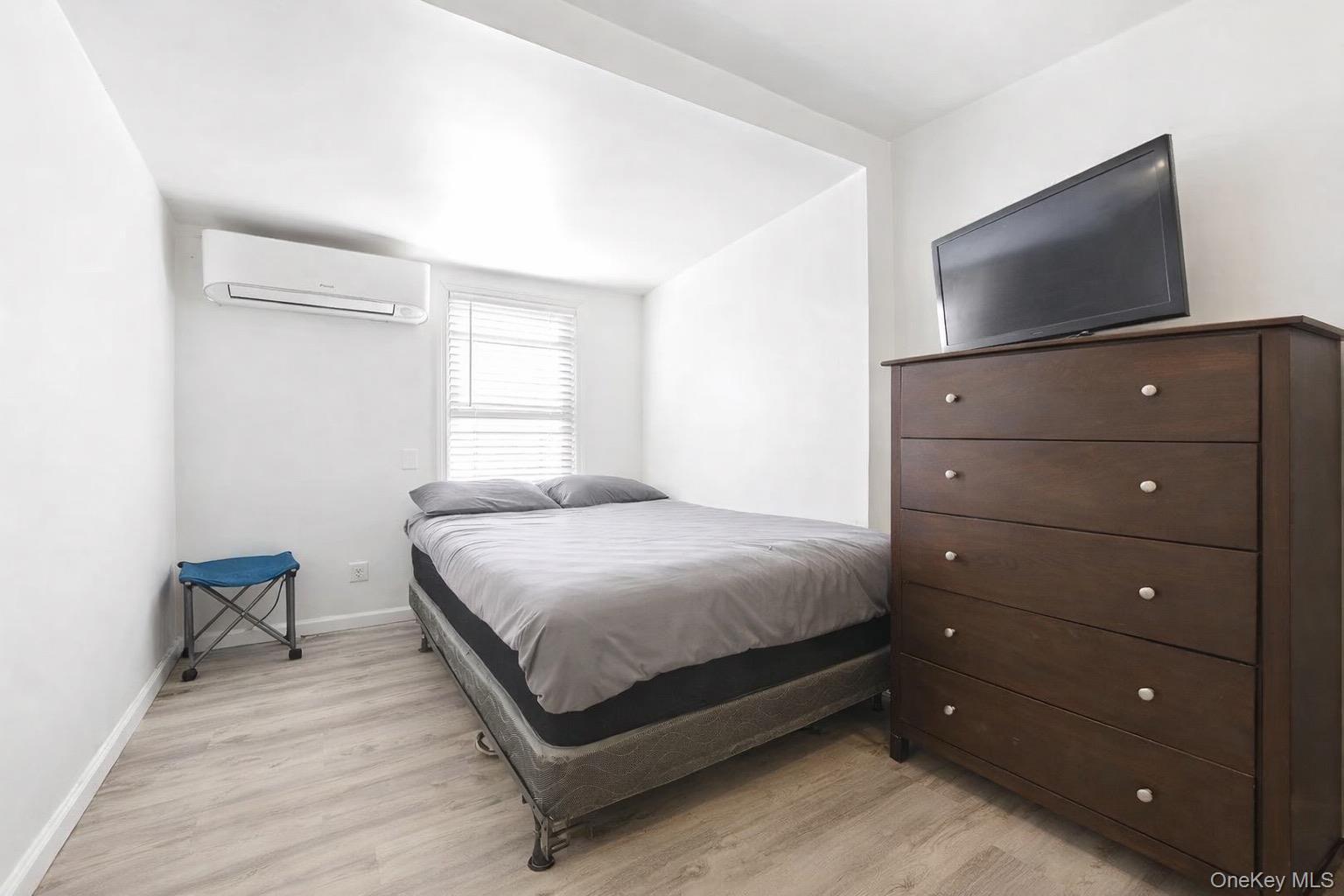 Single Family Vineyard  Westchester County, NY 10703, MLS-979669-11