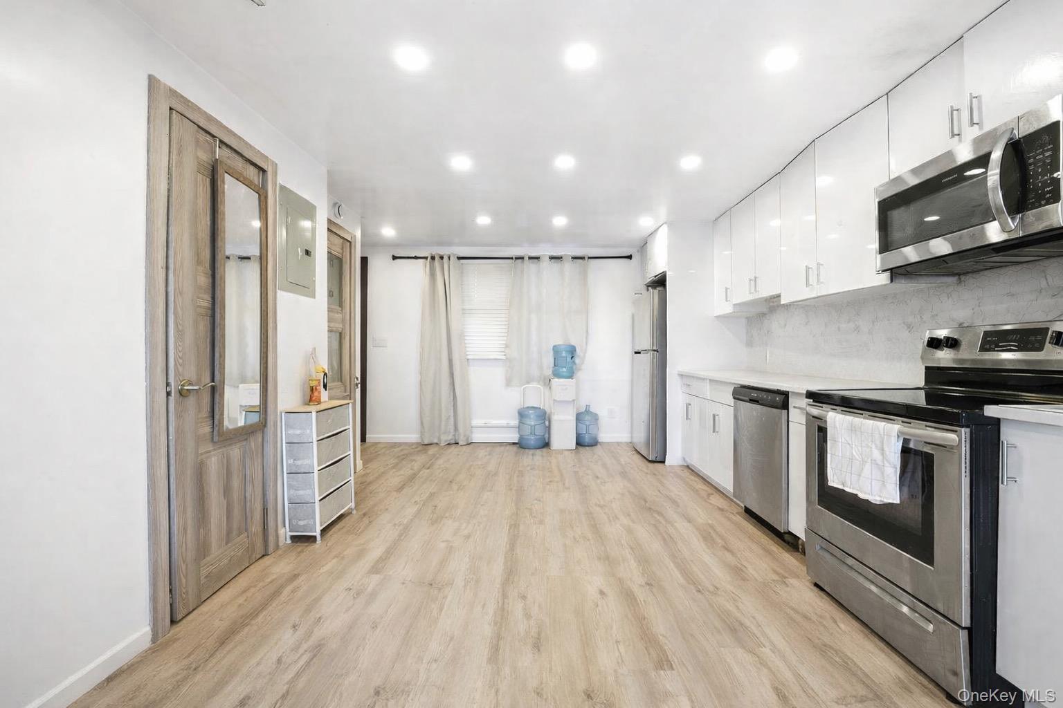 Single Family Vineyard  Westchester County, NY 10703, MLS-979669-4