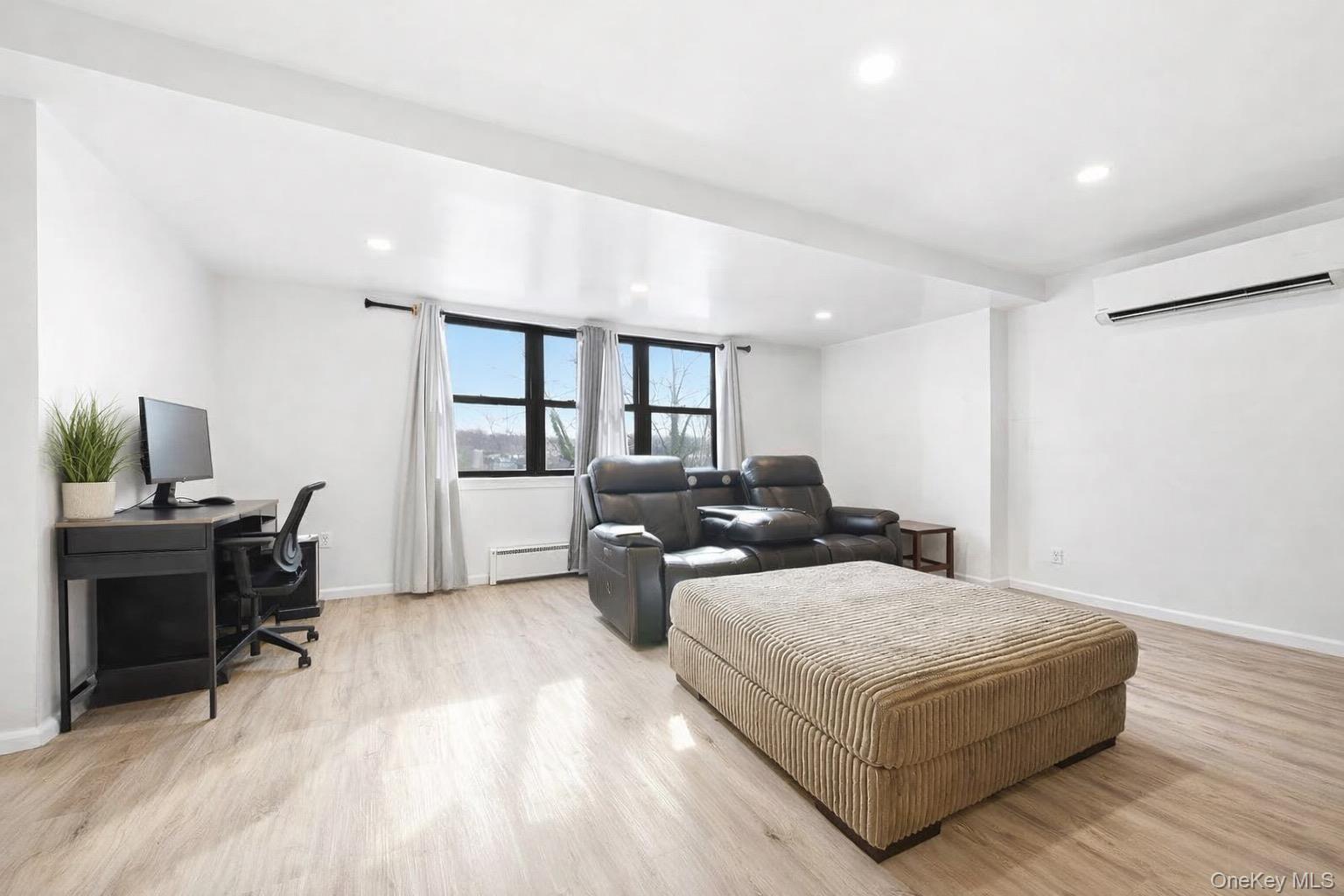 Single Family Vineyard  Westchester County, NY 10703, MLS-979669-5