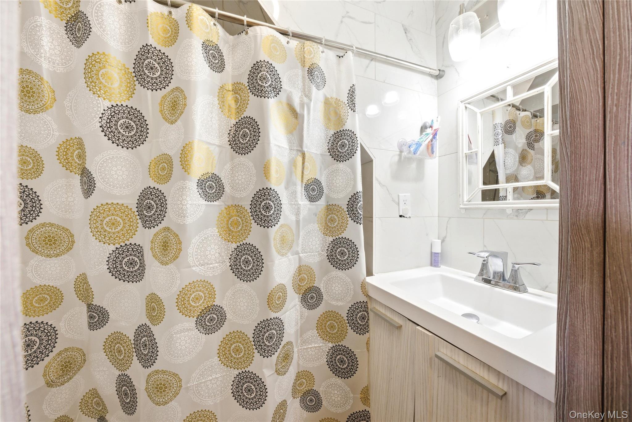 Single Family Vineyard  Westchester County, NY 10703, MLS-979669-8