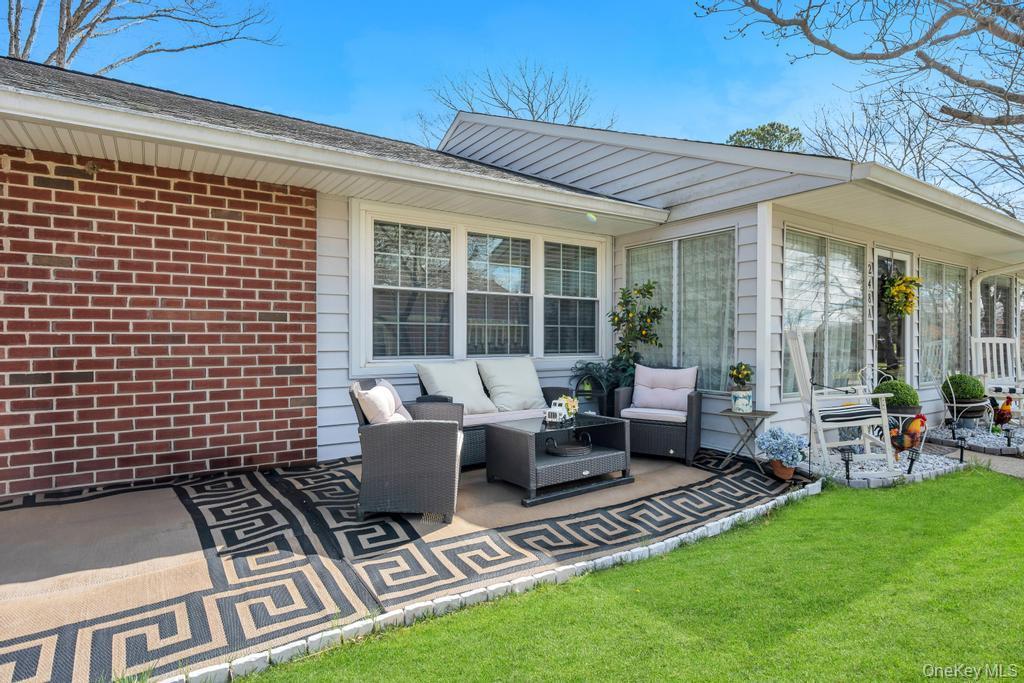 Condo Newcastle  Suffolk County, NY 11961, MLS-979670-22