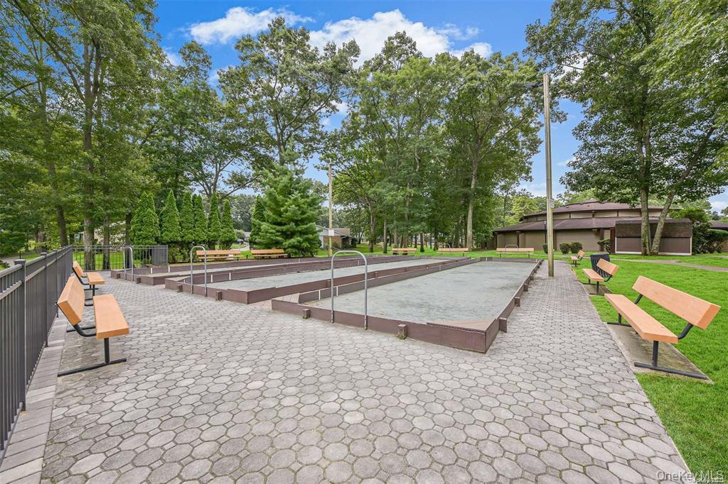 Condo Newcastle  Suffolk County, NY 11961, MLS-979670-33