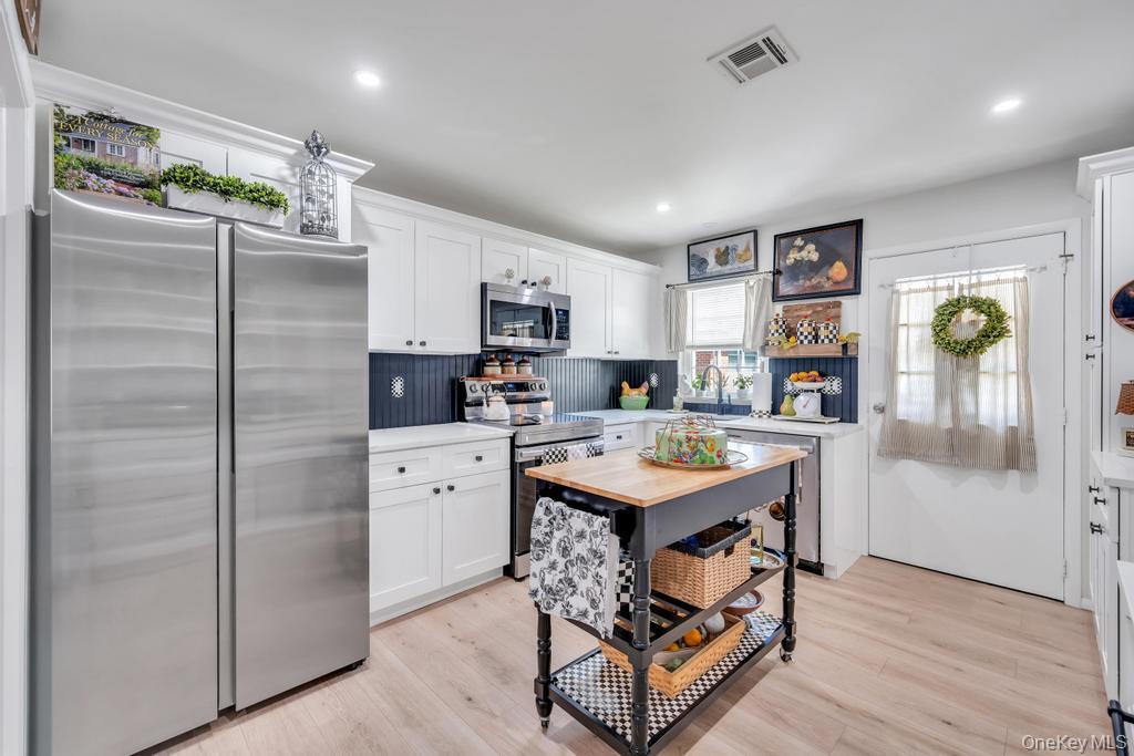 Condo Newcastle  Suffolk County, NY 11961, MLS-979670-5