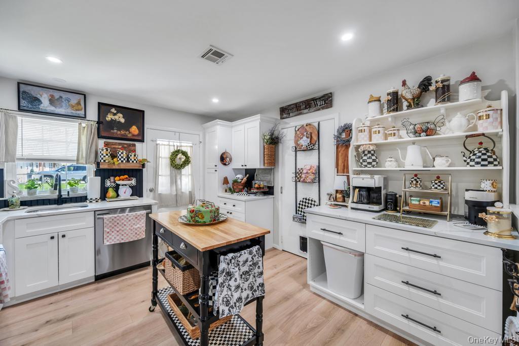 Condo Newcastle  Suffolk County, NY 11961, MLS-979670-7