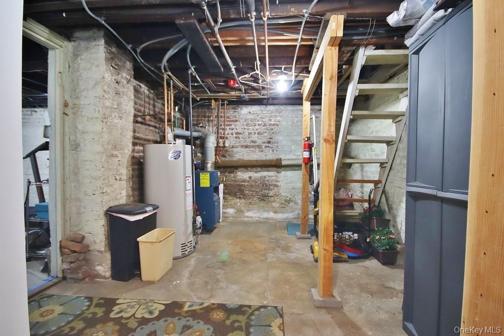 Single Family High  Rockland County, NY 10923, MLS-979695-31