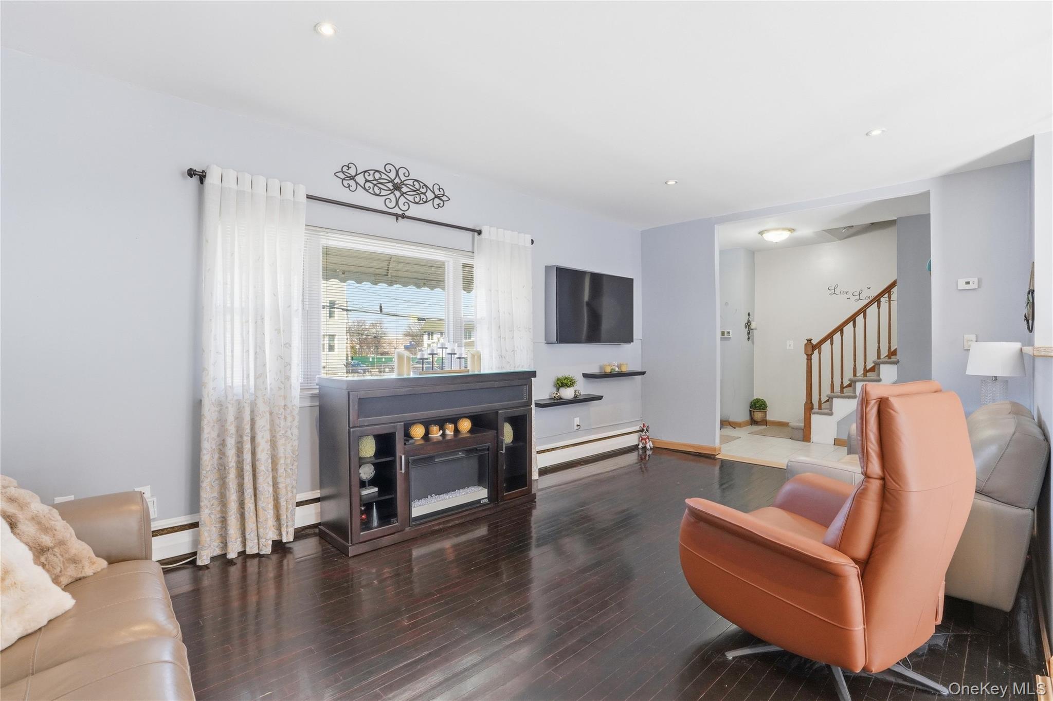 Single Family Dewey  Bronx, NY 10465, MLS-979749-4