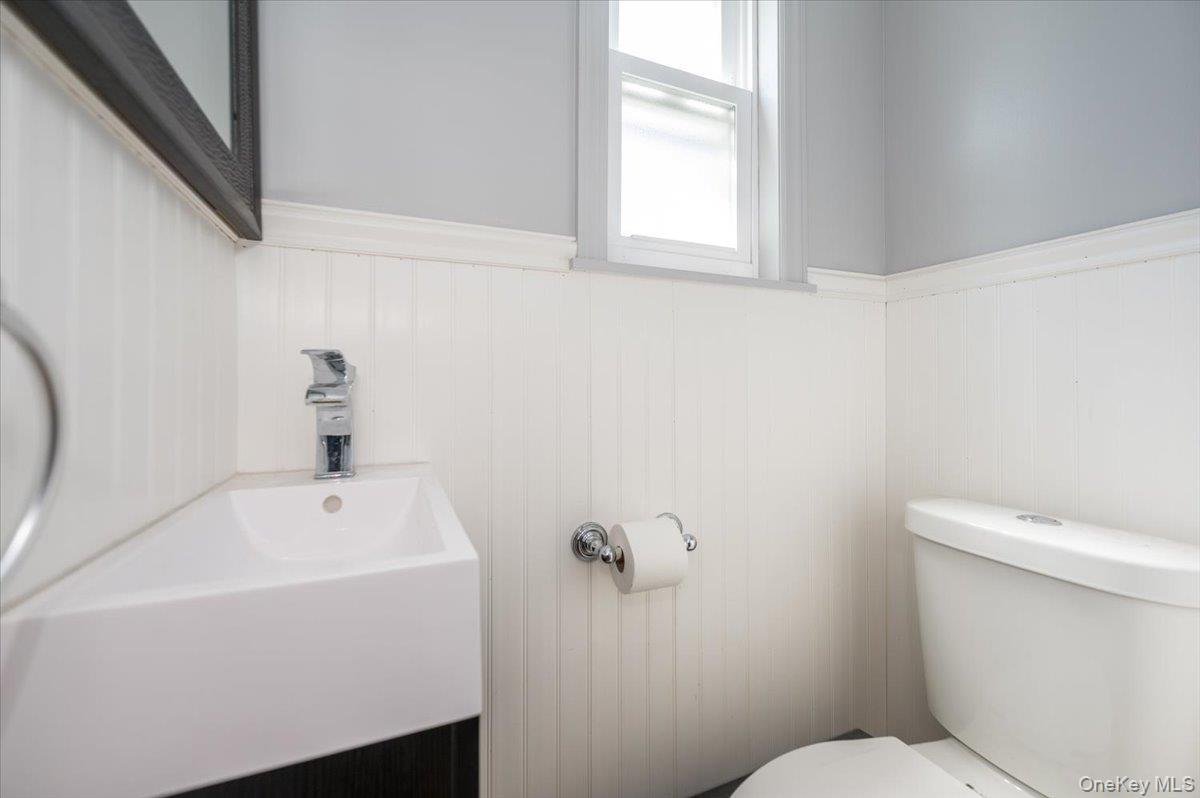 Single Family Miles  Bronx, NY 10465, MLS-979753-10