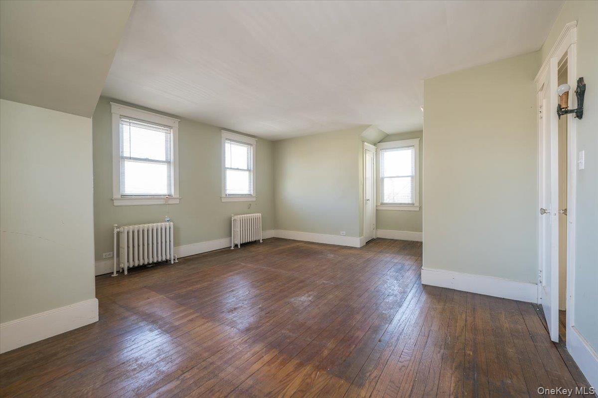 Single Family Miles  Bronx, NY 10465, MLS-979753-15