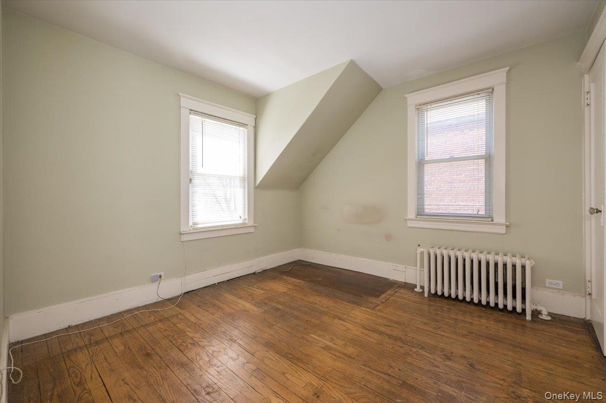 Single Family Miles  Bronx, NY 10465, MLS-979753-20
