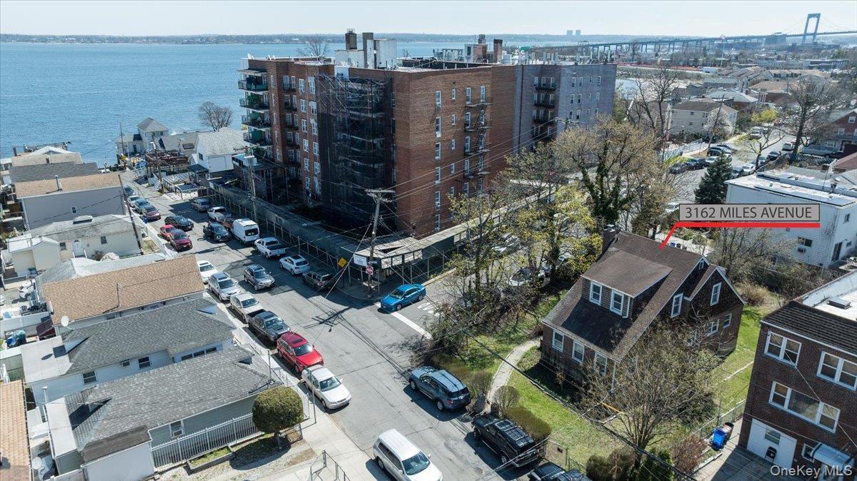 Single Family Miles  Bronx, NY 10465, MLS-979753-31