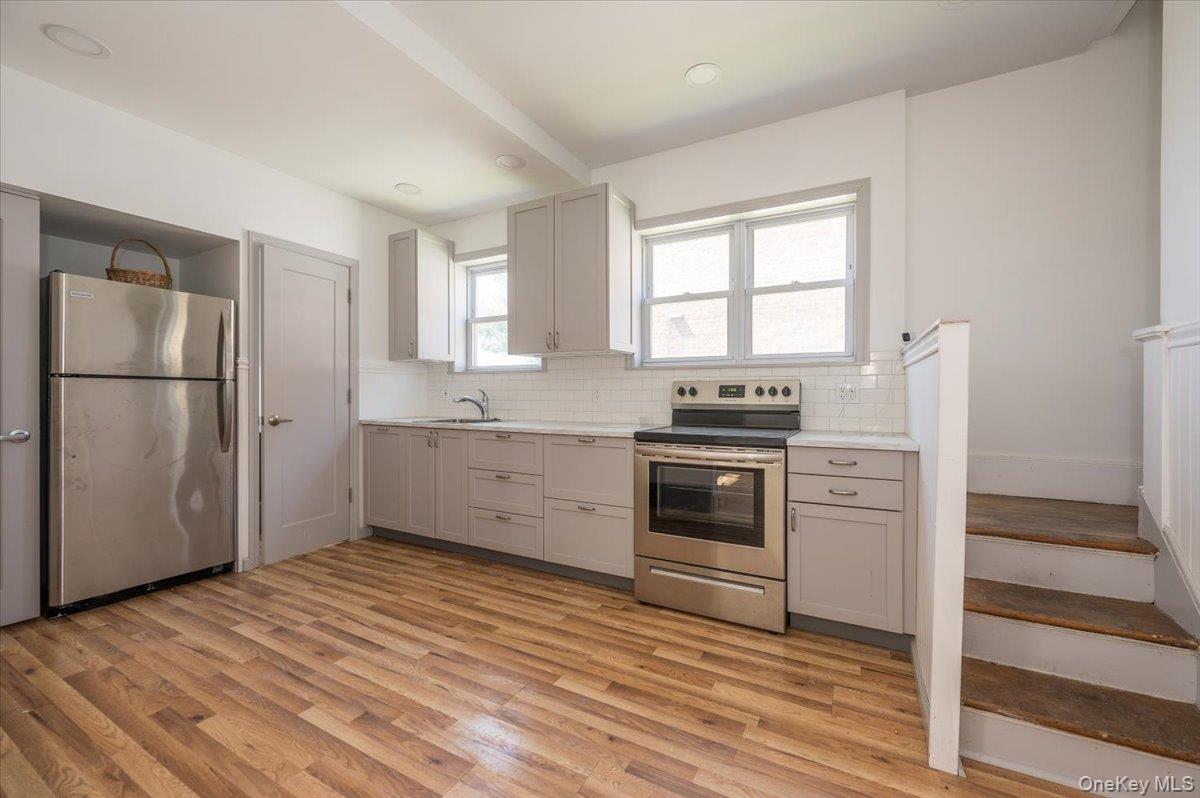 Single Family Miles  Bronx, NY 10465, MLS-979753-8