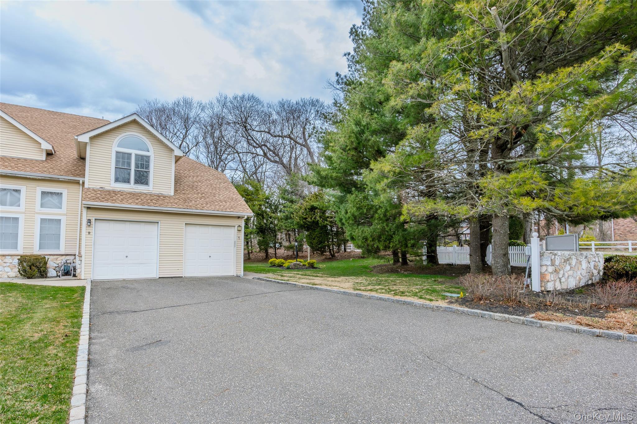 Condo Princess Tree  Suffolk County, NY 11777, MLS-979770-20