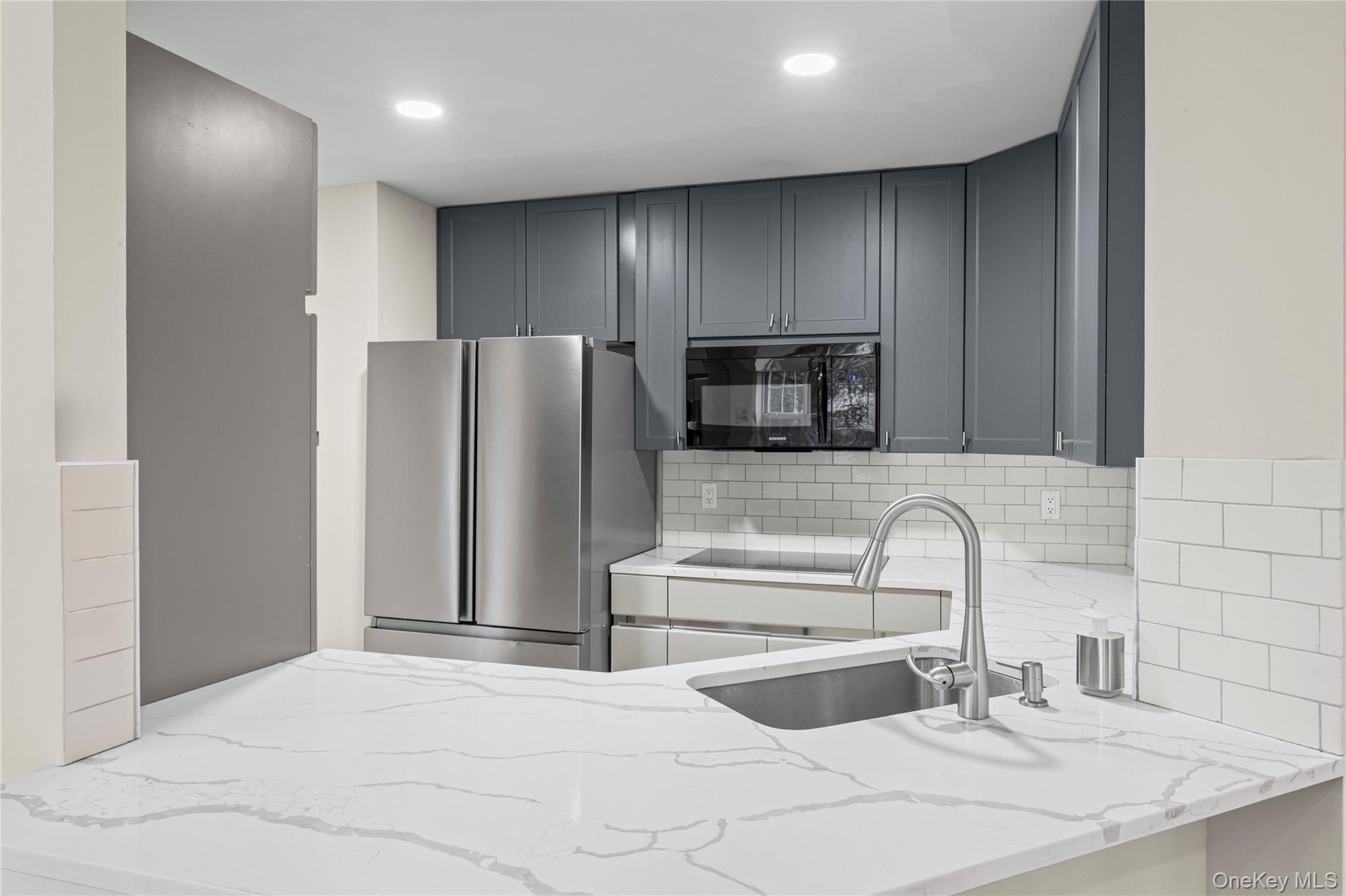 Condo Princess Tree  Suffolk County, NY 11777, MLS-979770-6