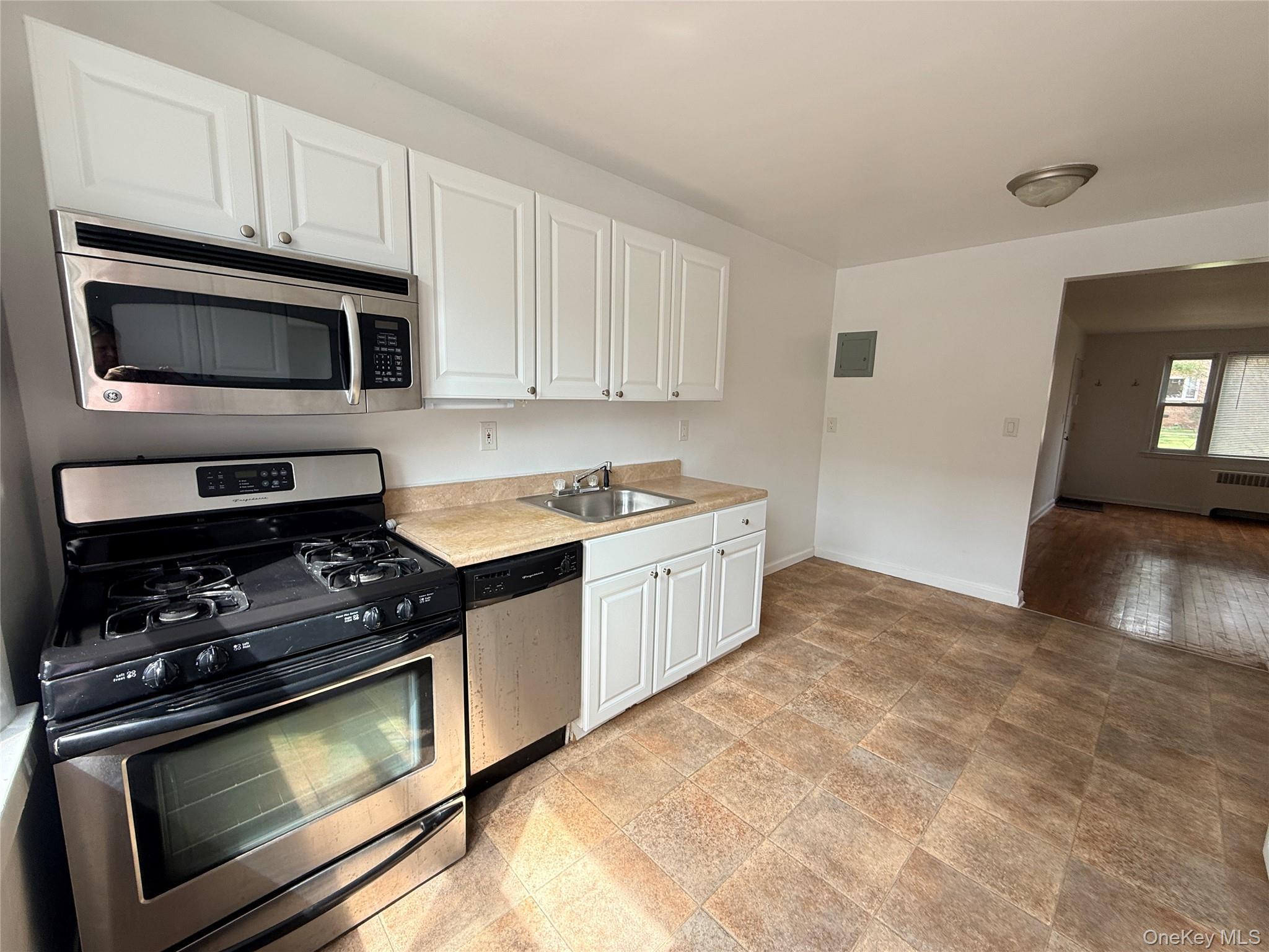 Coop Carpenter  Westchester County, NY 10549, MLS-979775-9