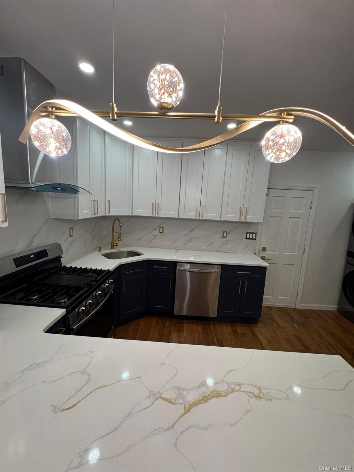Single Family 169th Queens, NY 11433, MLS-979791-3