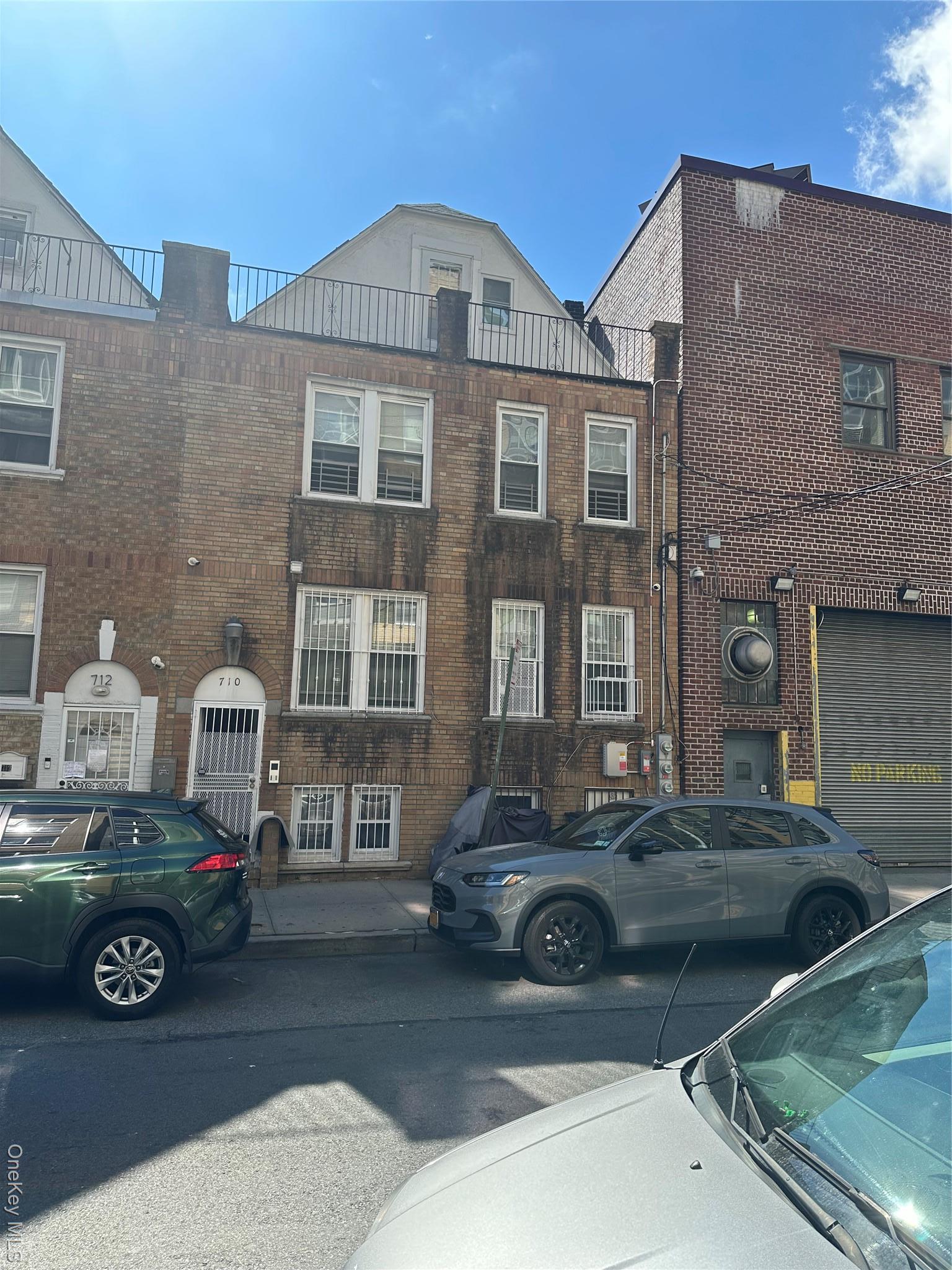 Single Family 211th  Bronx, NY 10467, MLS-979806-2