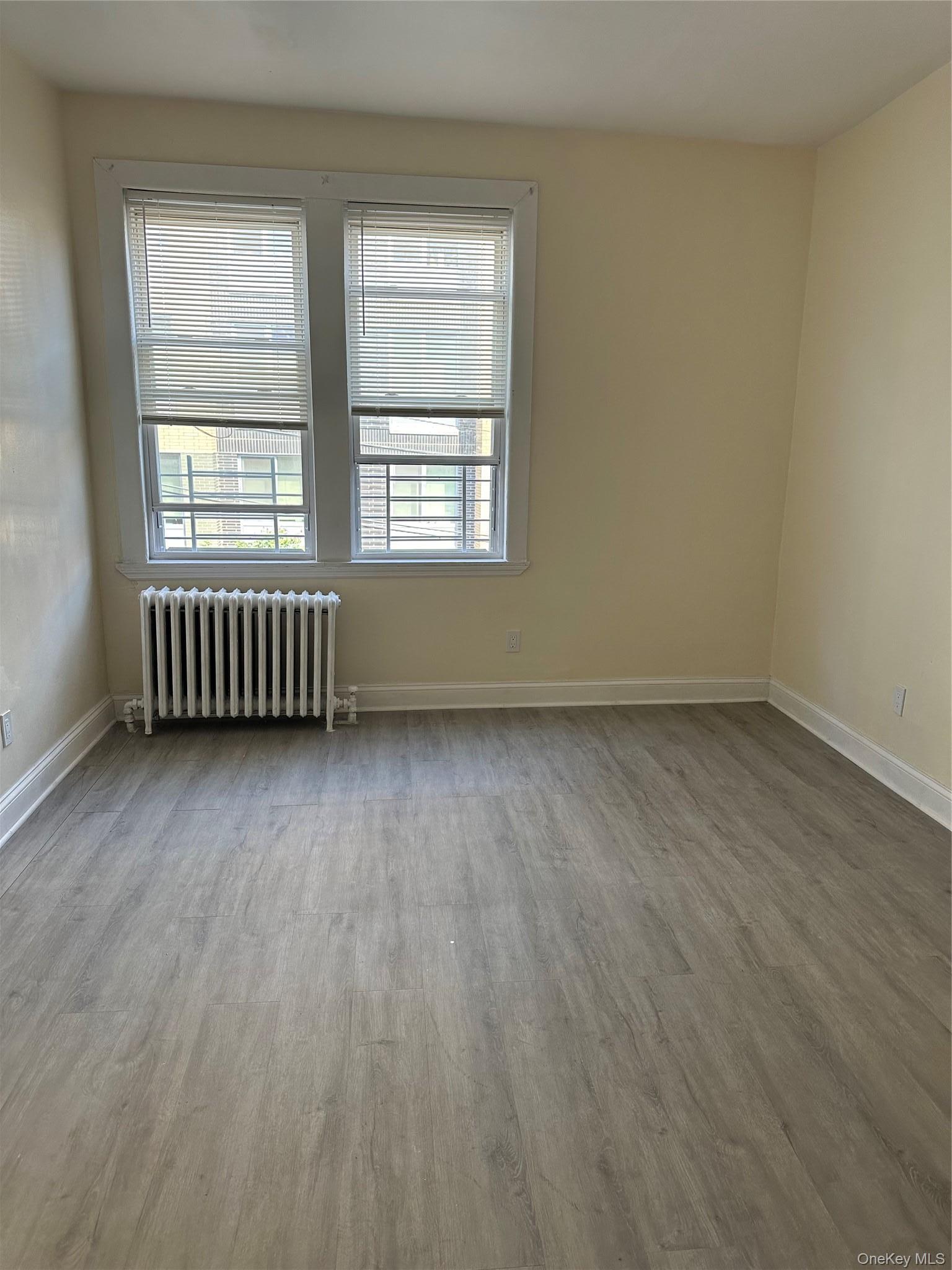 Single Family 211th  Bronx, NY 10467, MLS-979806-6