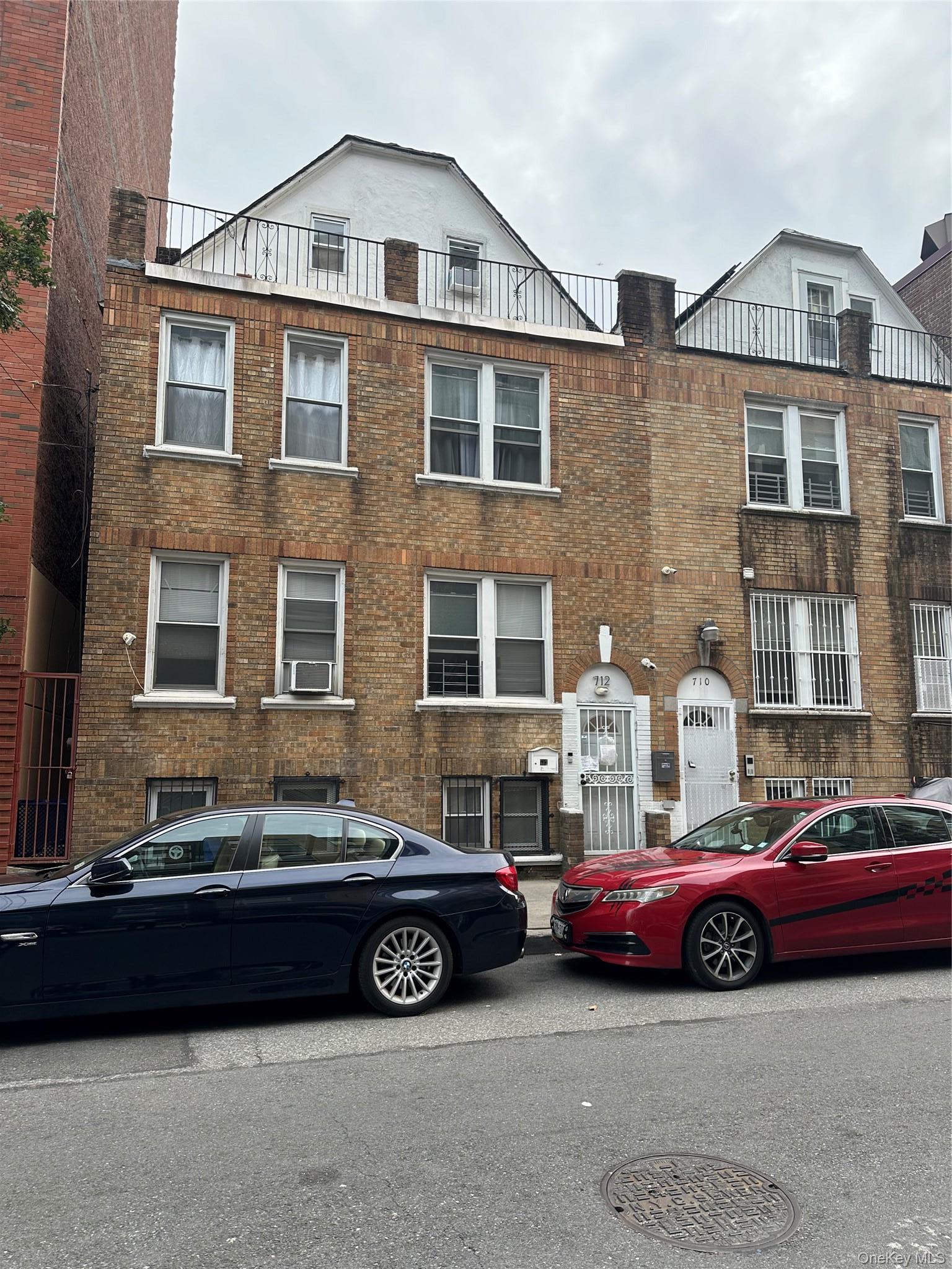 Single Family 211th Bronx, NY 10467, MLS-979810-2