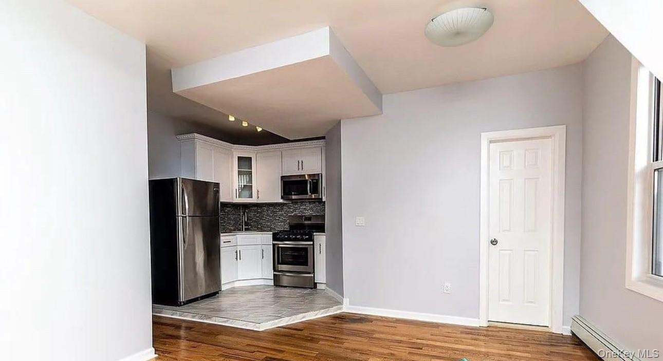 Single Family 211th Bronx, NY 10467, MLS-979810-8