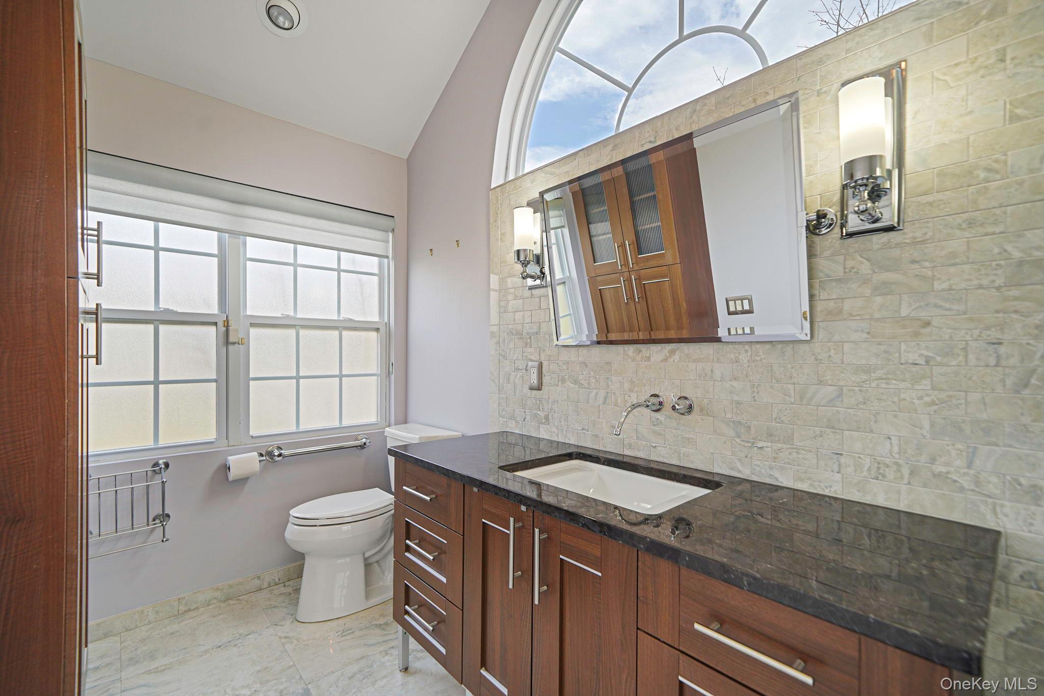 Condo Nicole Suffolk County, NY 11776, MLS-979827-19