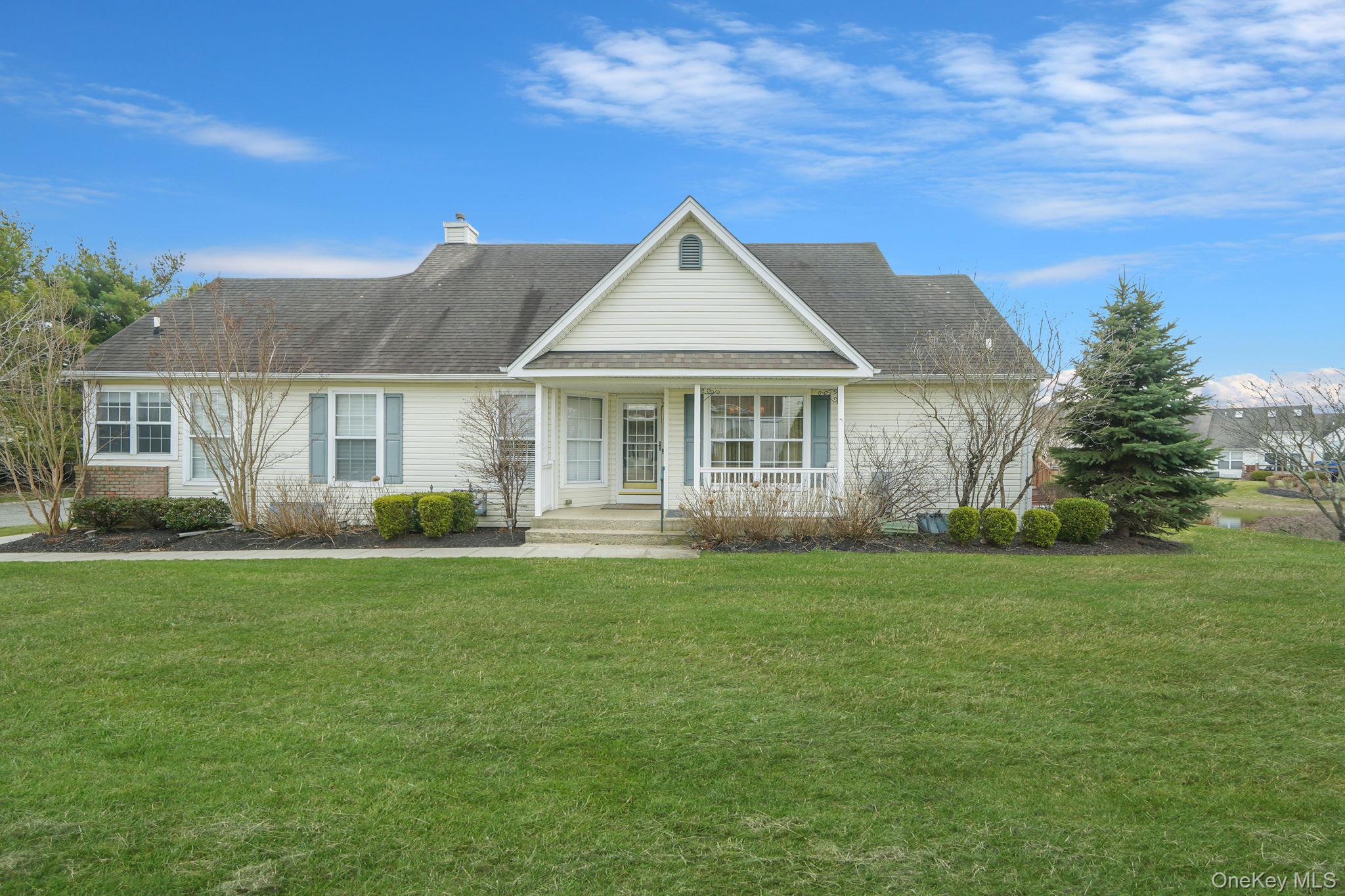 Condo Nicole Suffolk County, NY 11776, MLS-979827-2