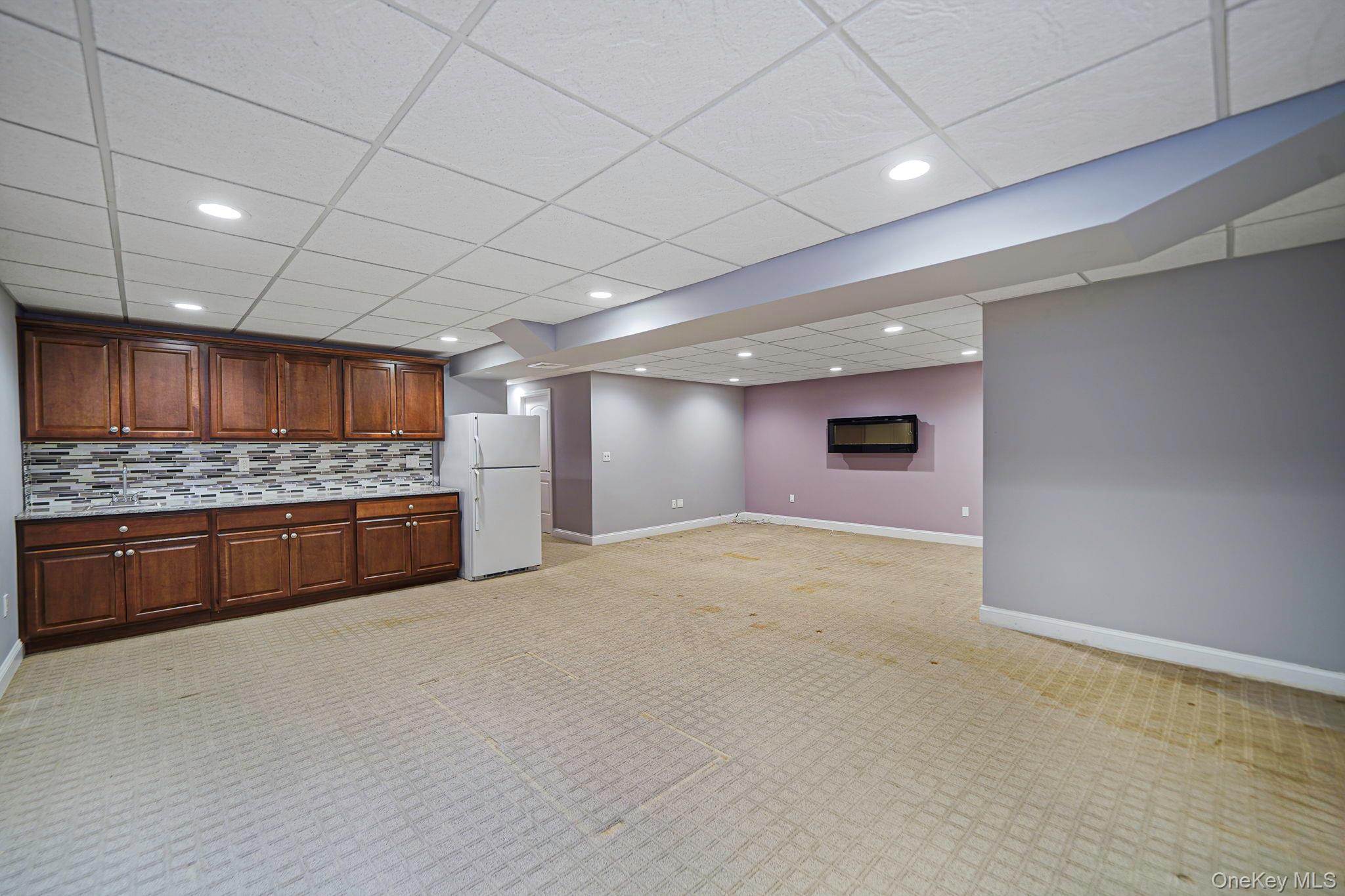 Condo Nicole Suffolk County, NY 11776, MLS-979827-30