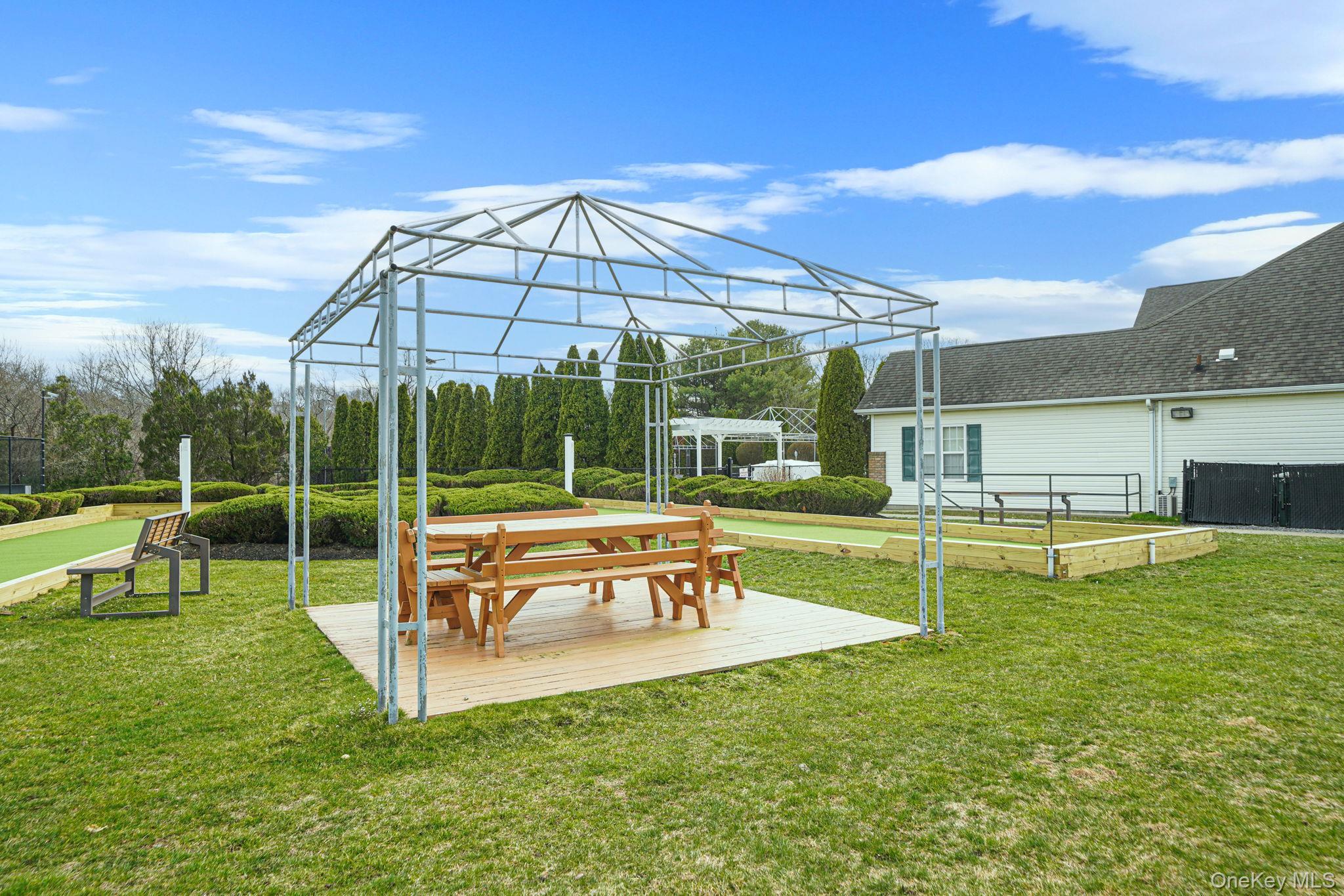 Condo Nicole Suffolk County, NY 11776, MLS-979827-39