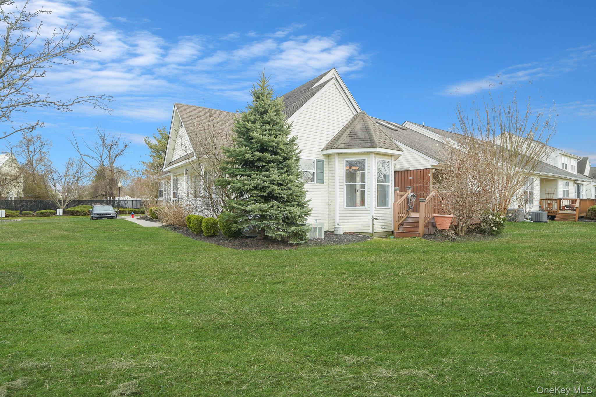 Condo Nicole Suffolk County, NY 11776, MLS-979827-42