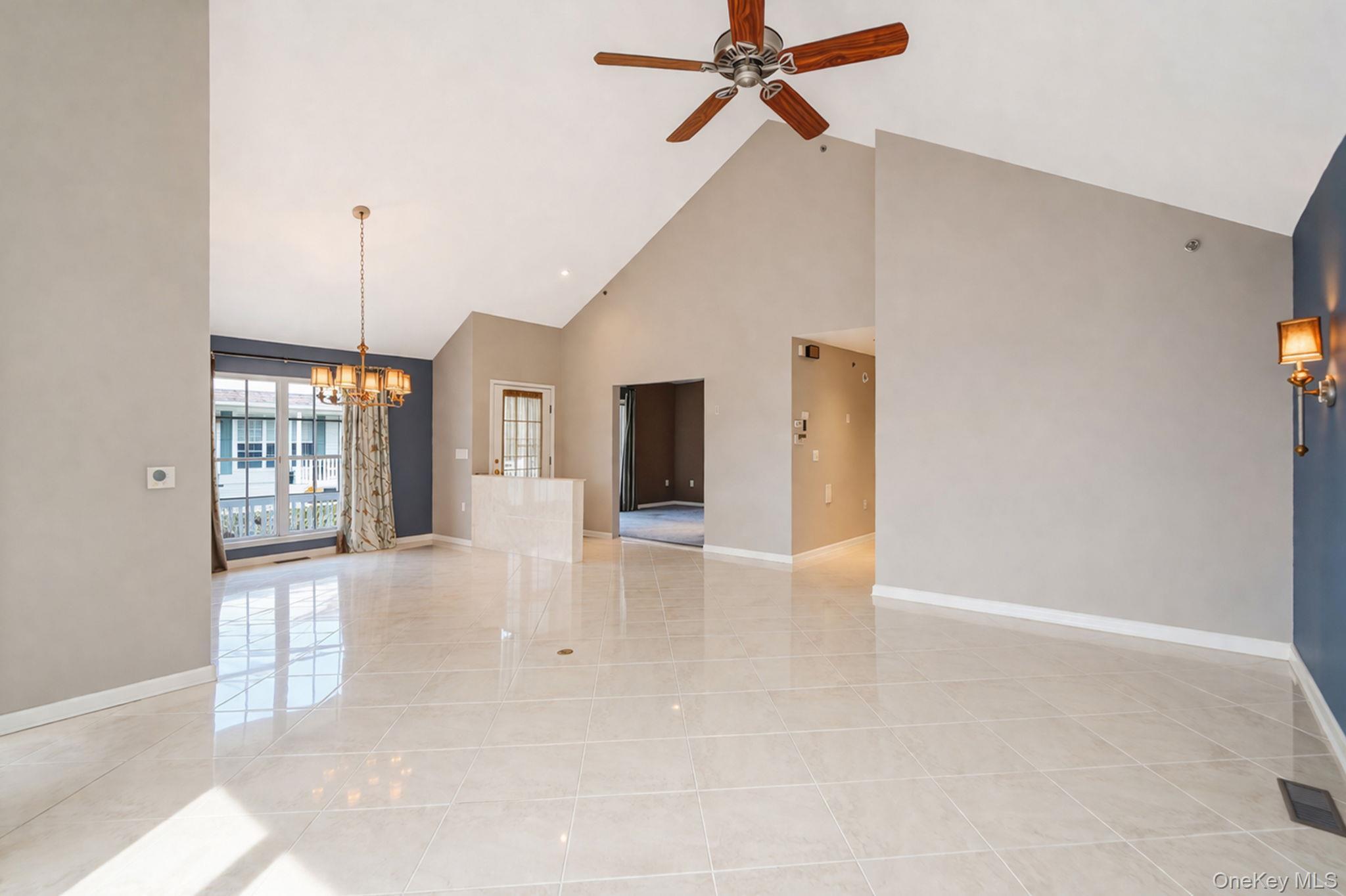 Condo Nicole Suffolk County, NY 11776, MLS-979827-44