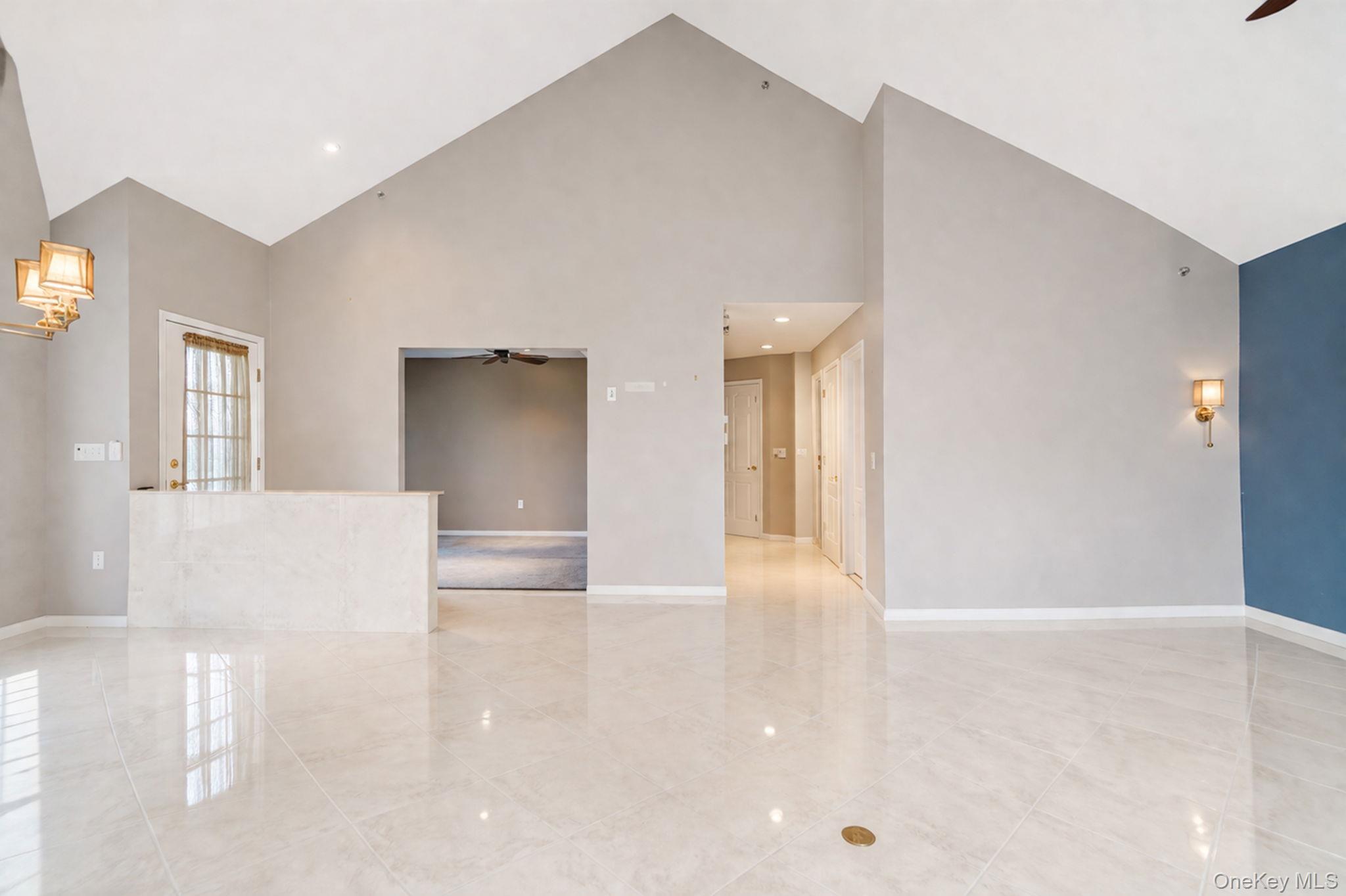 Condo Nicole Suffolk County, NY 11776, MLS-979827-45