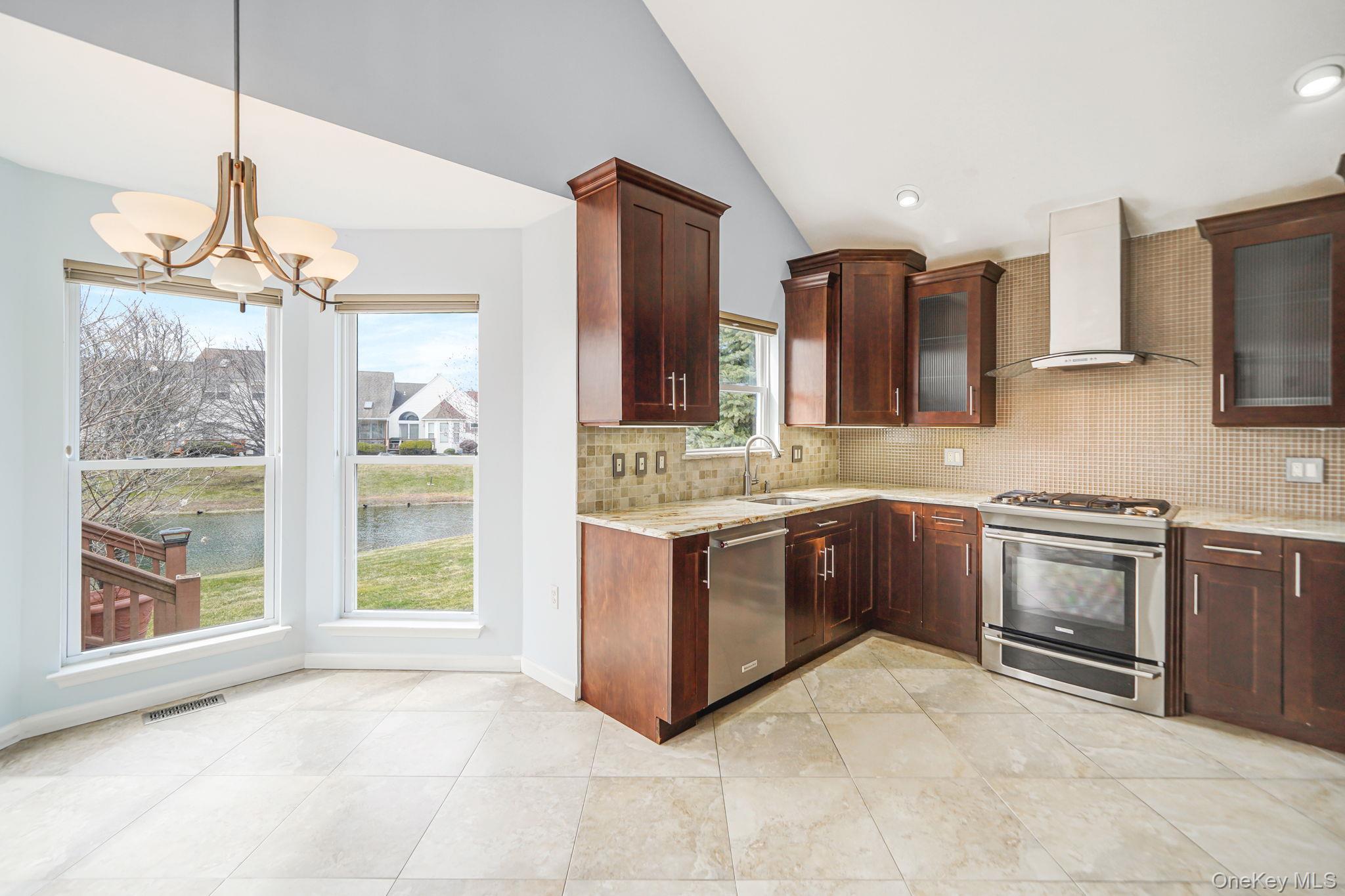 Condo Nicole Suffolk County, NY 11776, MLS-979827-6