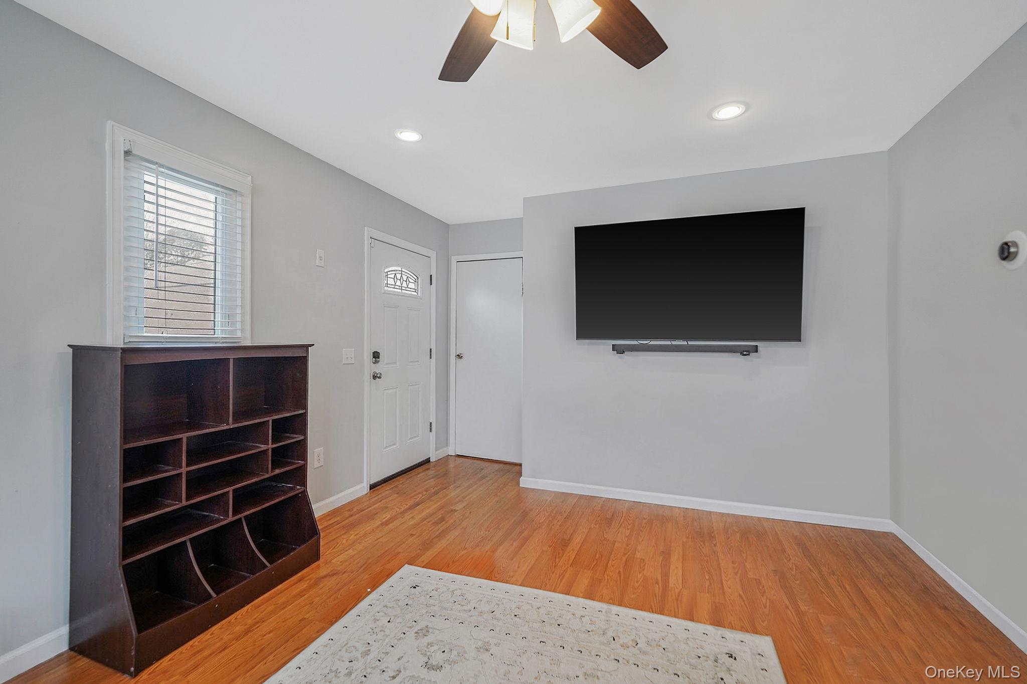 Single Family Goodwin  Suffolk County, NY 11727, MLS-979837-10