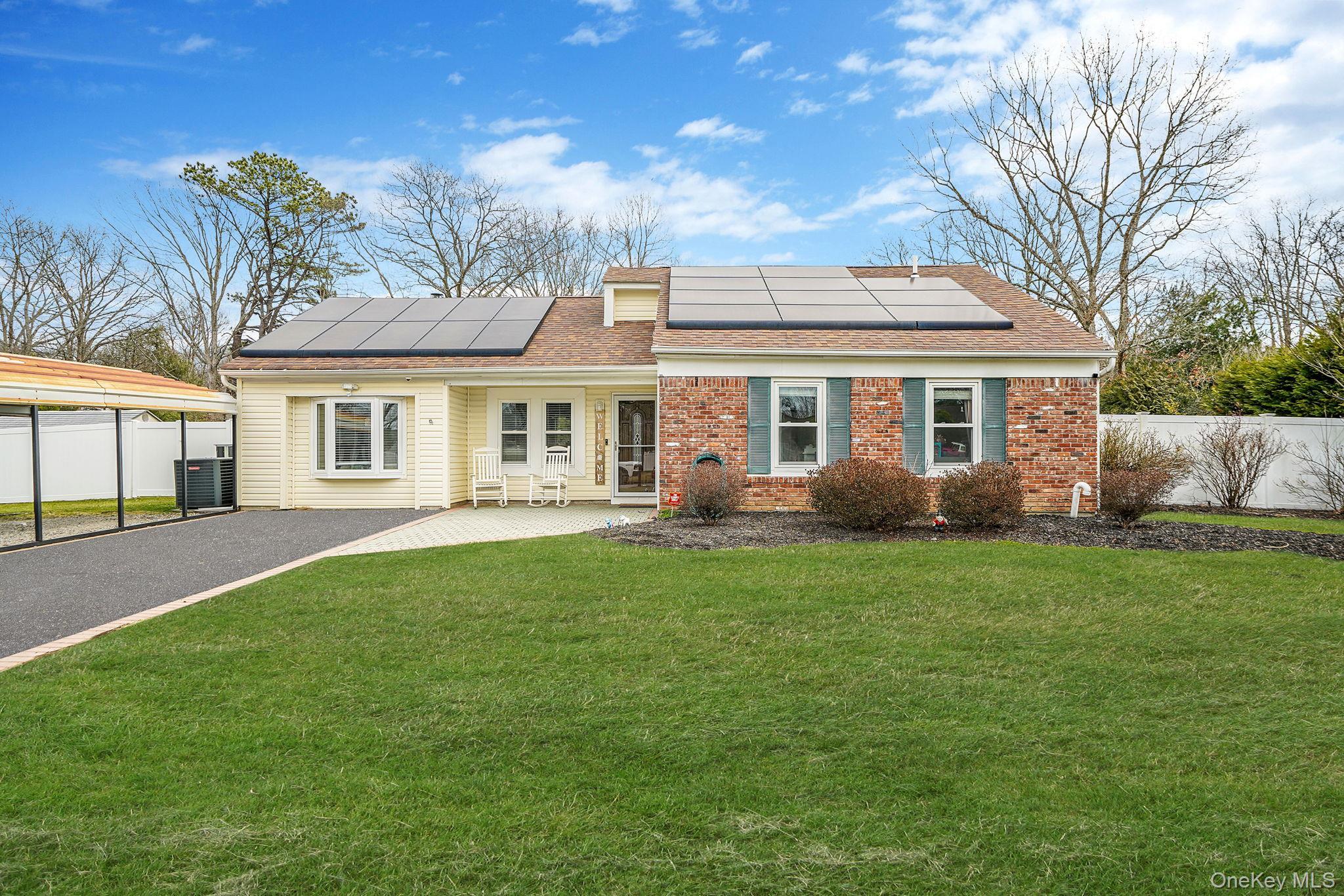 Single Family Goodwin  Suffolk County, NY 11727, MLS-979837-21