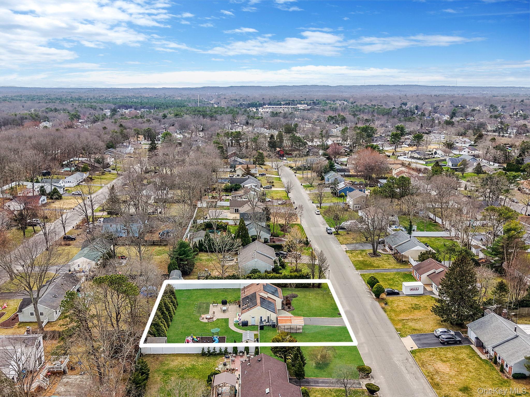 Single Family Goodwin  Suffolk County, NY 11727, MLS-979837-35