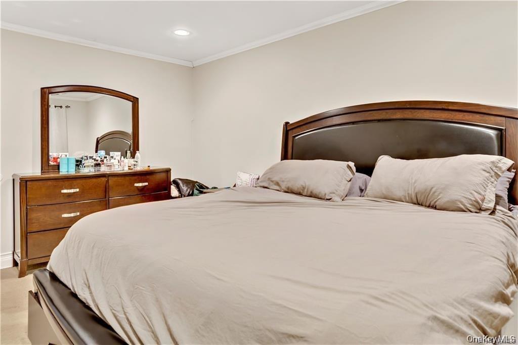 Apartment Monticello  Bronx, NY 10466, MLS-979839-11