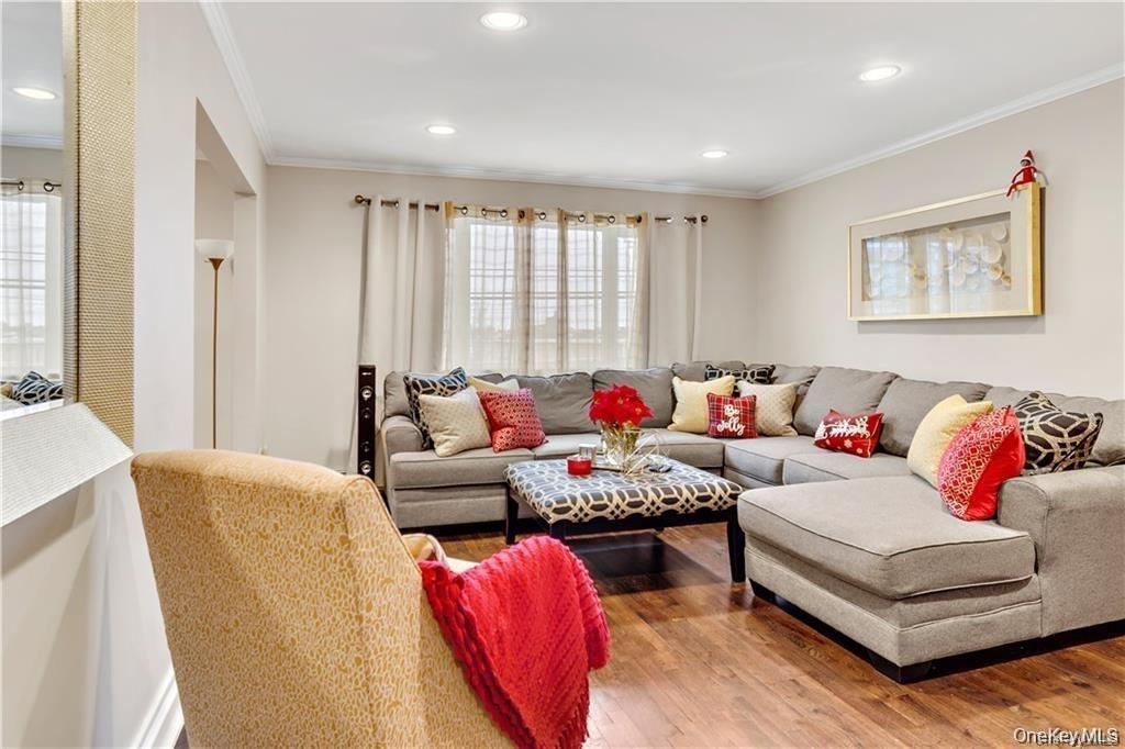 Apartment Monticello  Bronx, NY 10466, MLS-979839-8