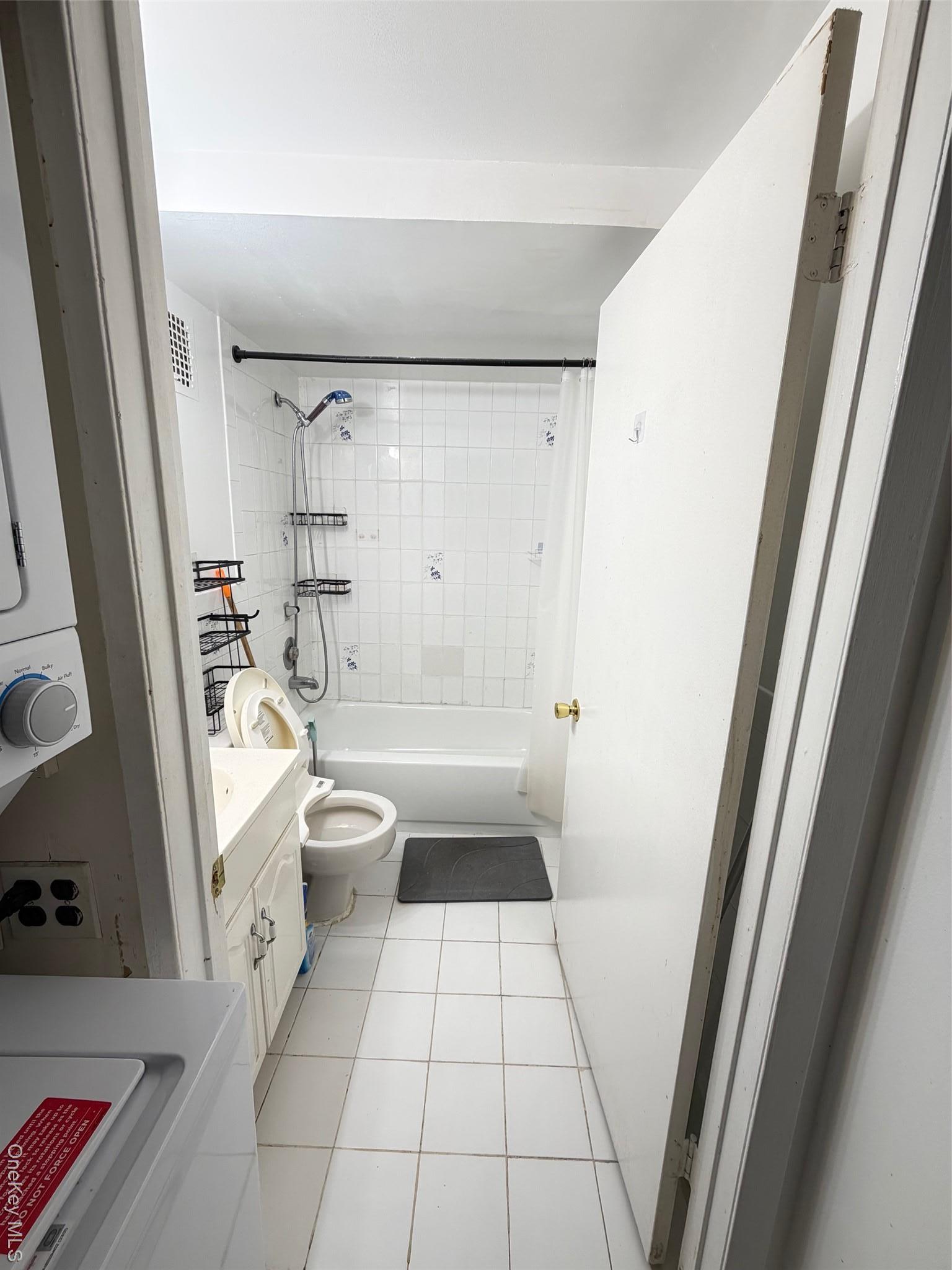 Condo 158th  Queens, NY 11358, MLS-979855-7