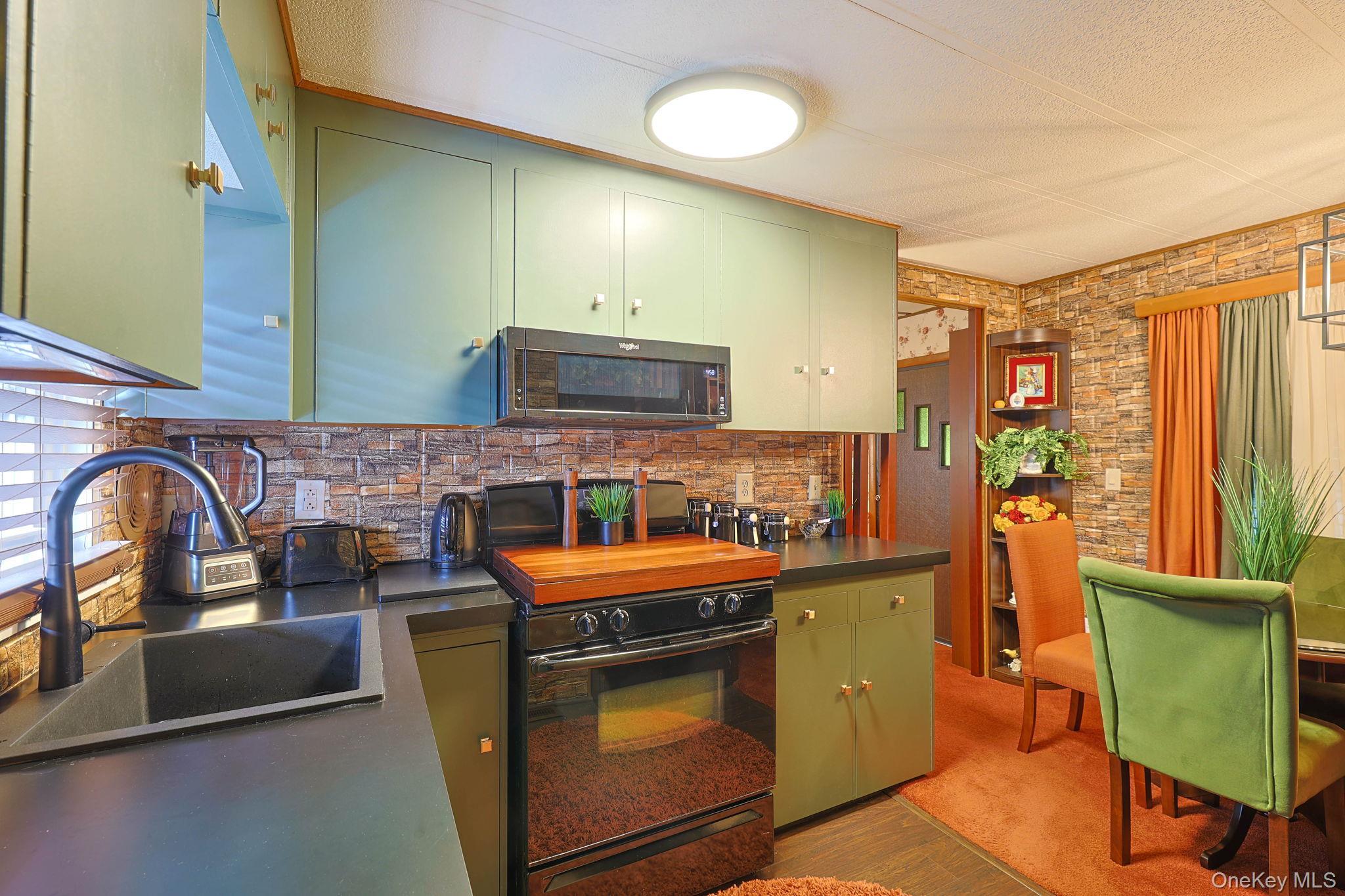 Single Family 3rd Avenue  Orange County, NY 10941, MLS-979868-7