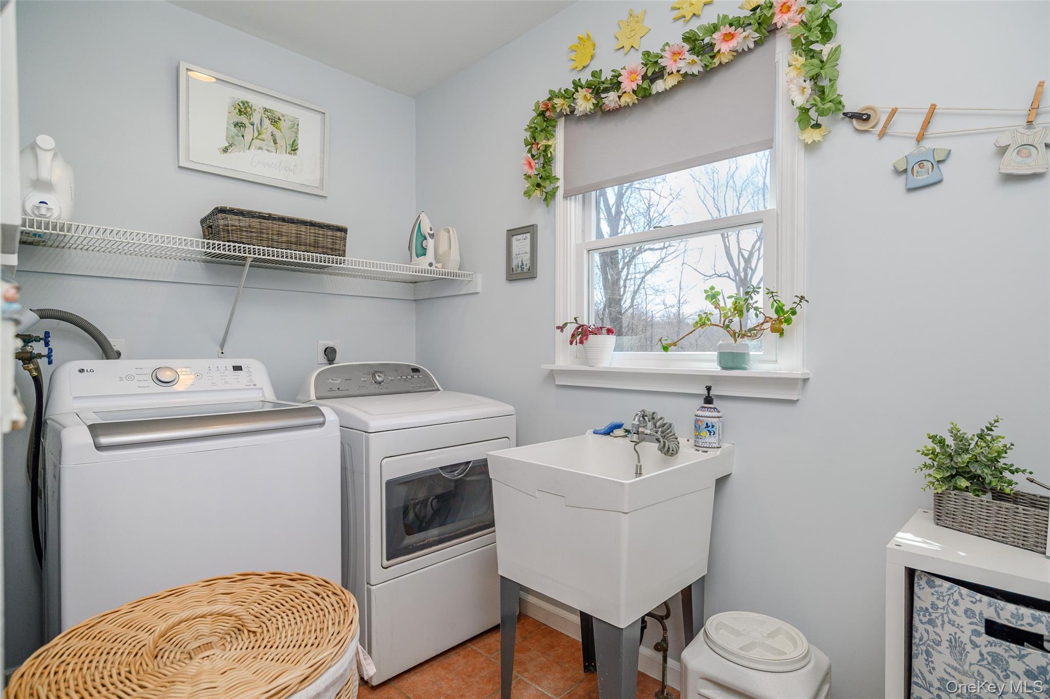 Single Family Weldon Woods Connecticut  Out Of Area, NY 06812, MLS-979871-17