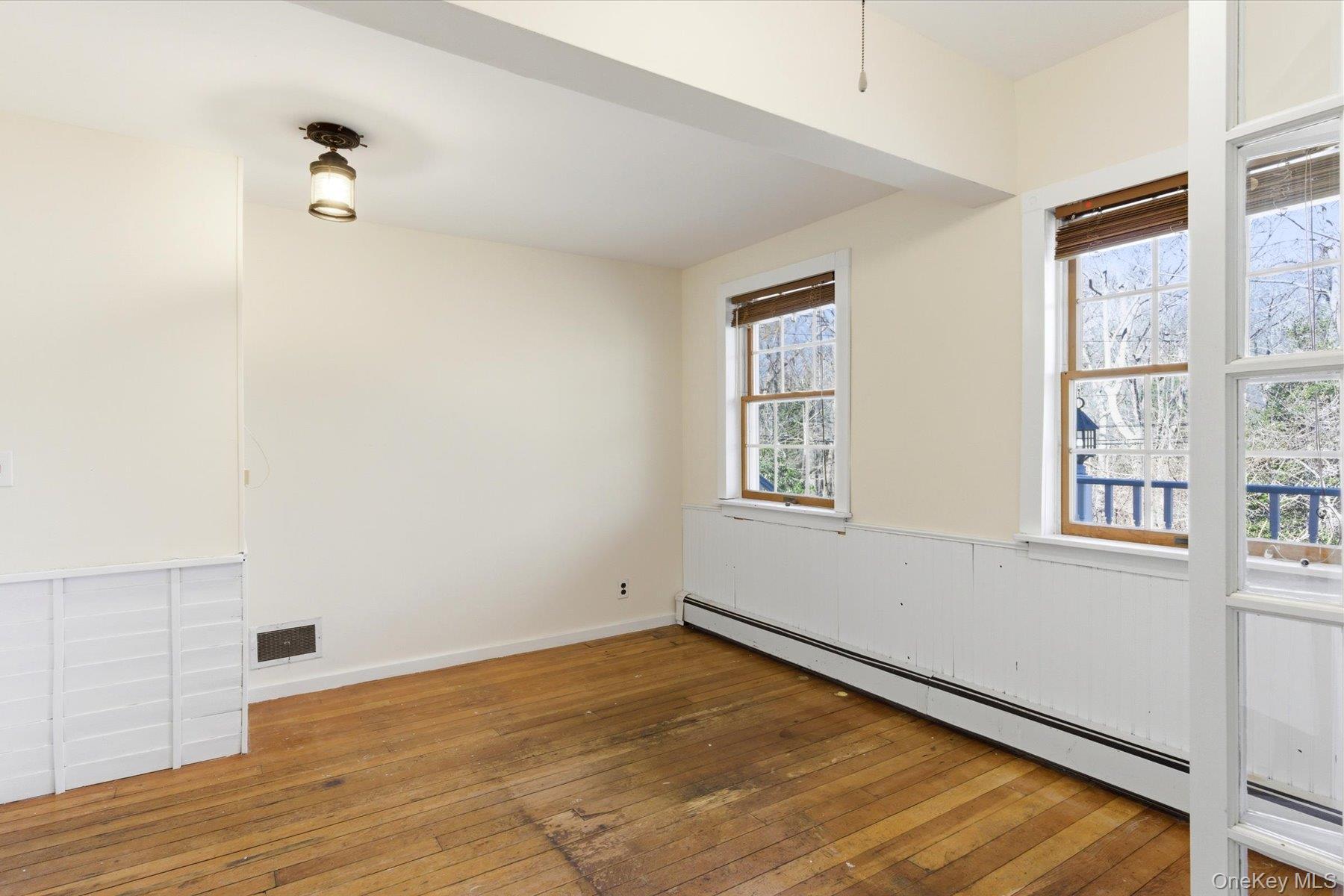 Single Family Eastwood  Suffolk County, NY 11764, MLS-979872-21