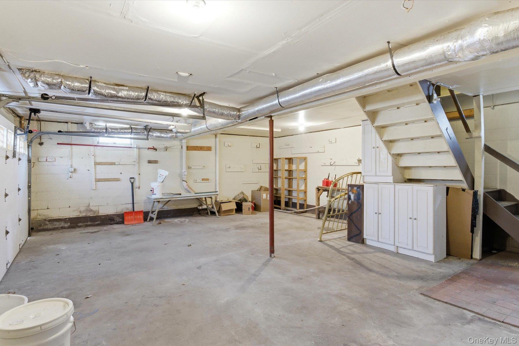 Single Family Eastwood  Suffolk County, NY 11764, MLS-979872-31