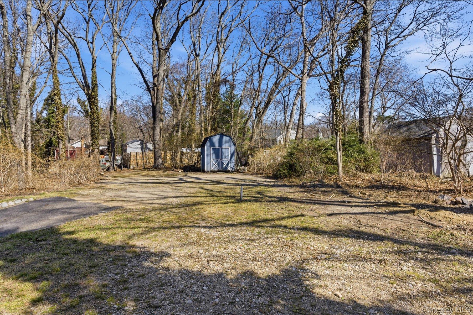 Single Family Eastwood  Suffolk County, NY 11764, MLS-979872-33