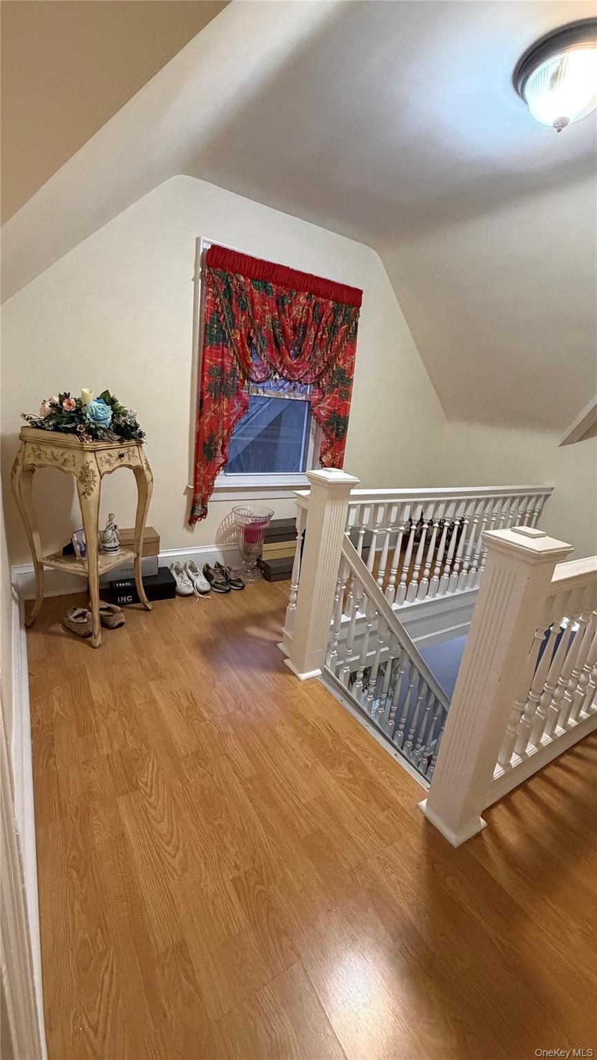 Single Family Woodhaven Queens, NY 11421, MLS-979909-12